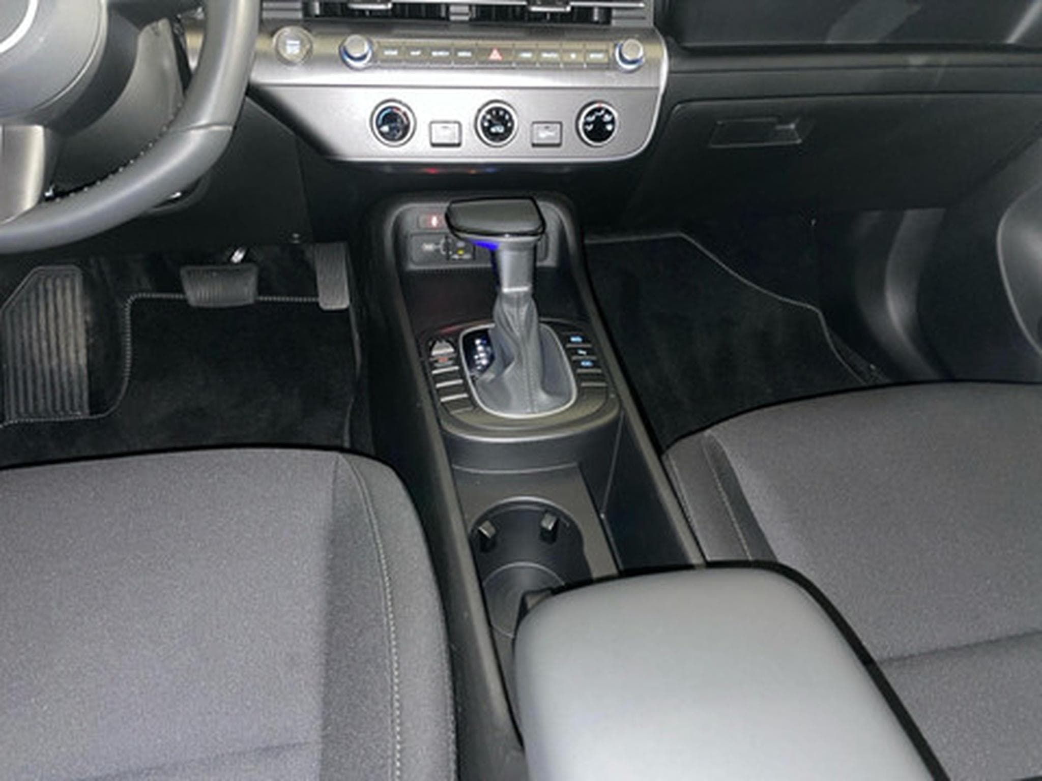 Hyundai Kona 1.6 T-GDI Techno 48V 7-DCT (2025) - Photo 10