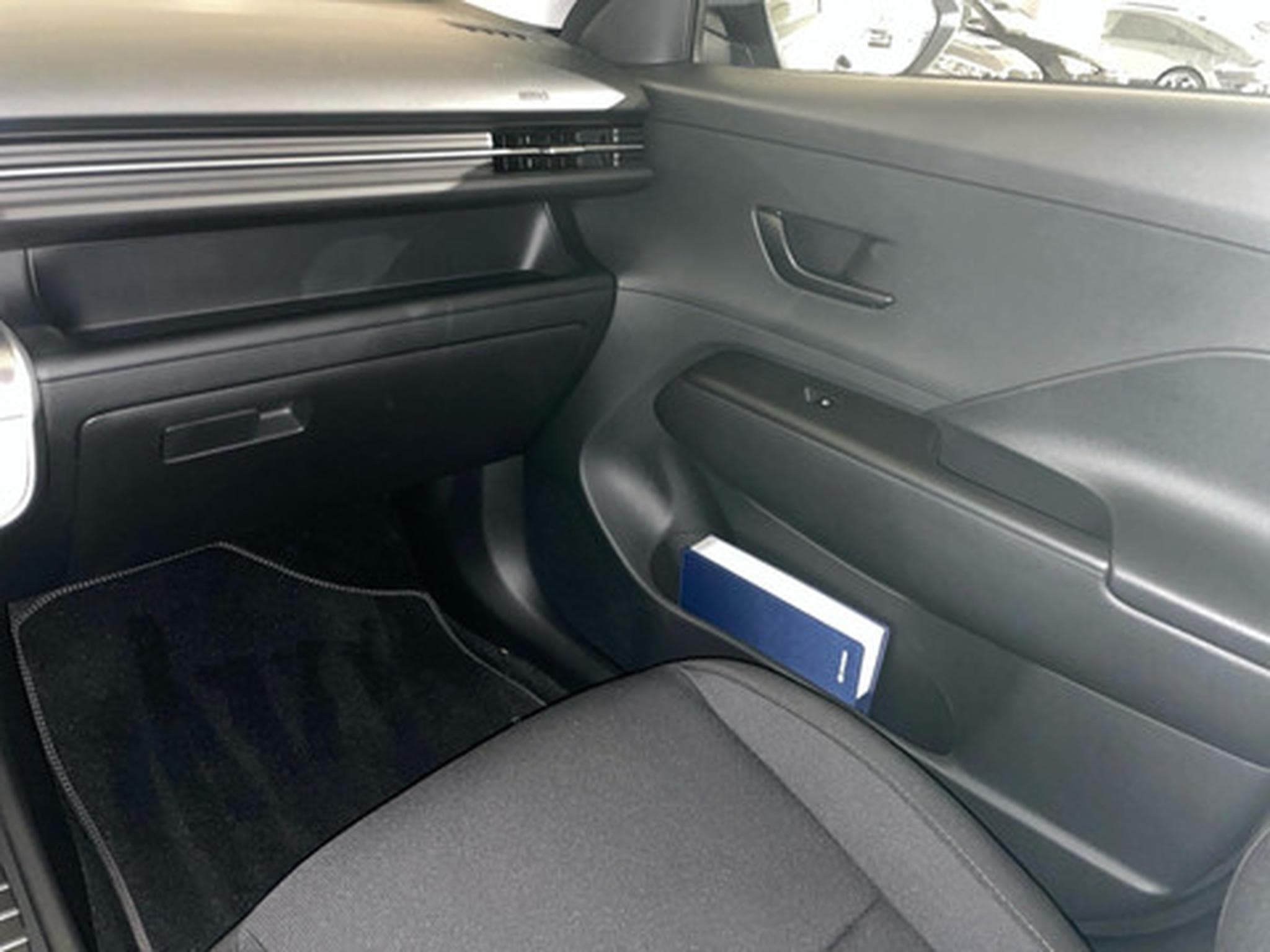 Hyundai Kona 1.6 T-GDI Techno 48V 7-DCT (2025) - Photo 9