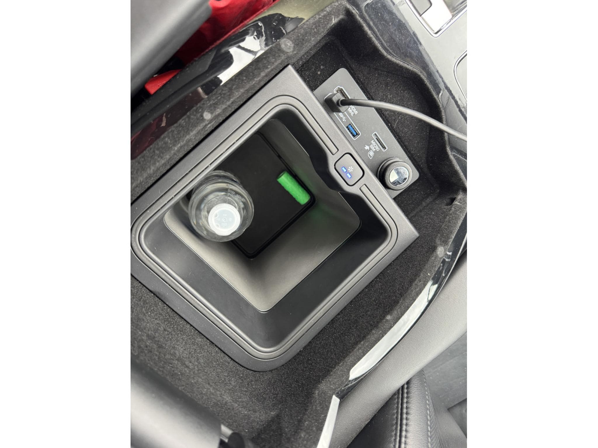 Land-Rover Range Rover 4.4 SDV8 340 Autobiography (2018) - Photo 28