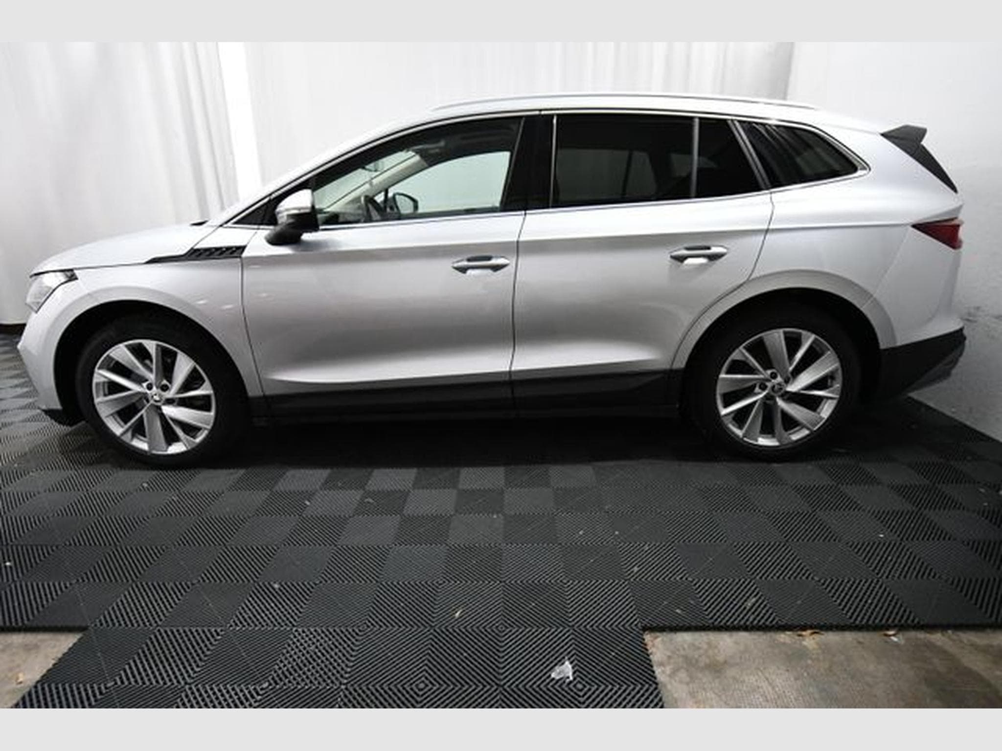 Skoda Enyaq Enyaq IV 60, Leder, AHK, Pano., Area View, HuD (2023) - Photo 2