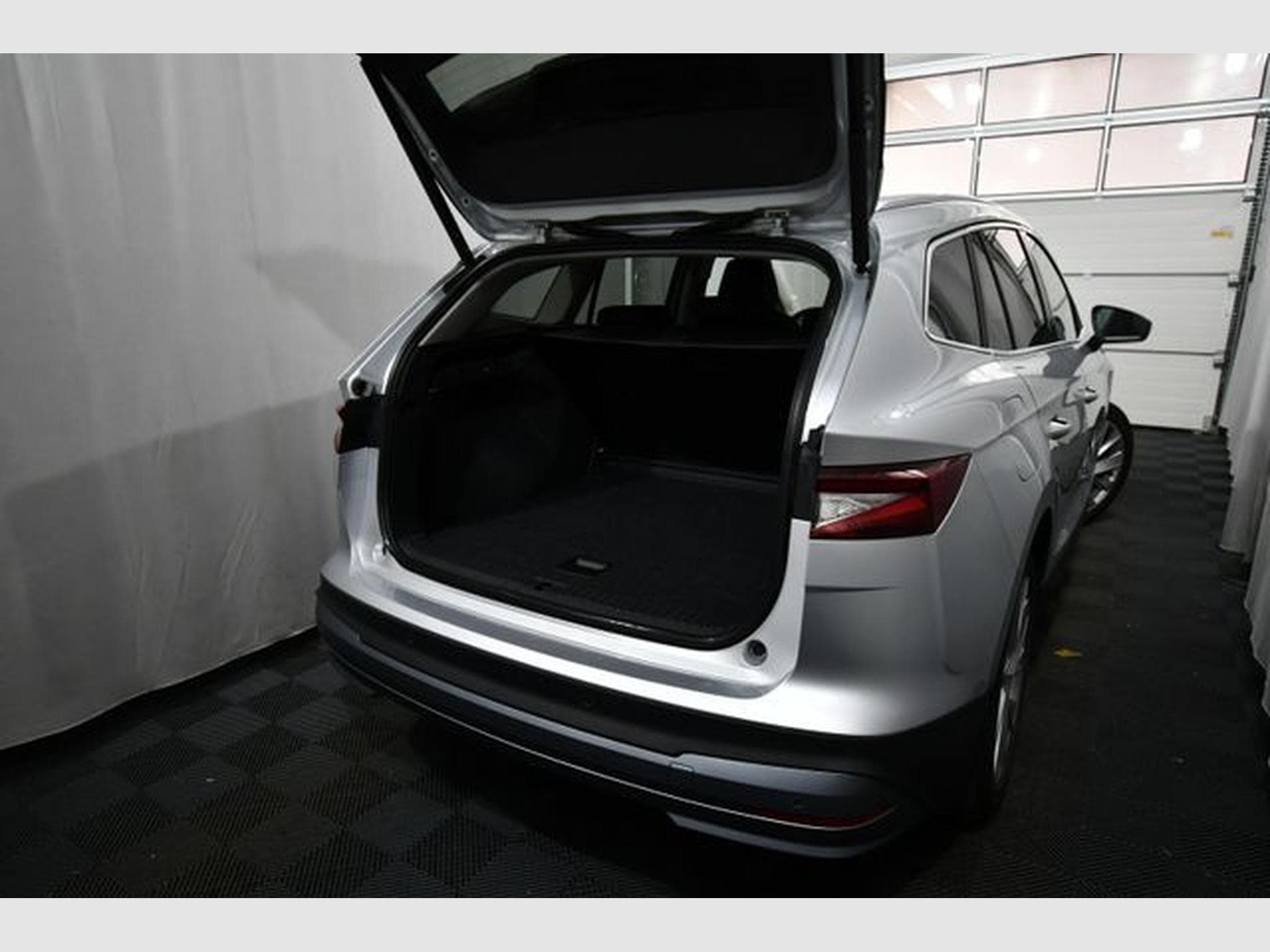 Skoda Enyaq Enyaq IV 60, Leder, AHK, Pano., Area View, HuD (2023) - Photo 5