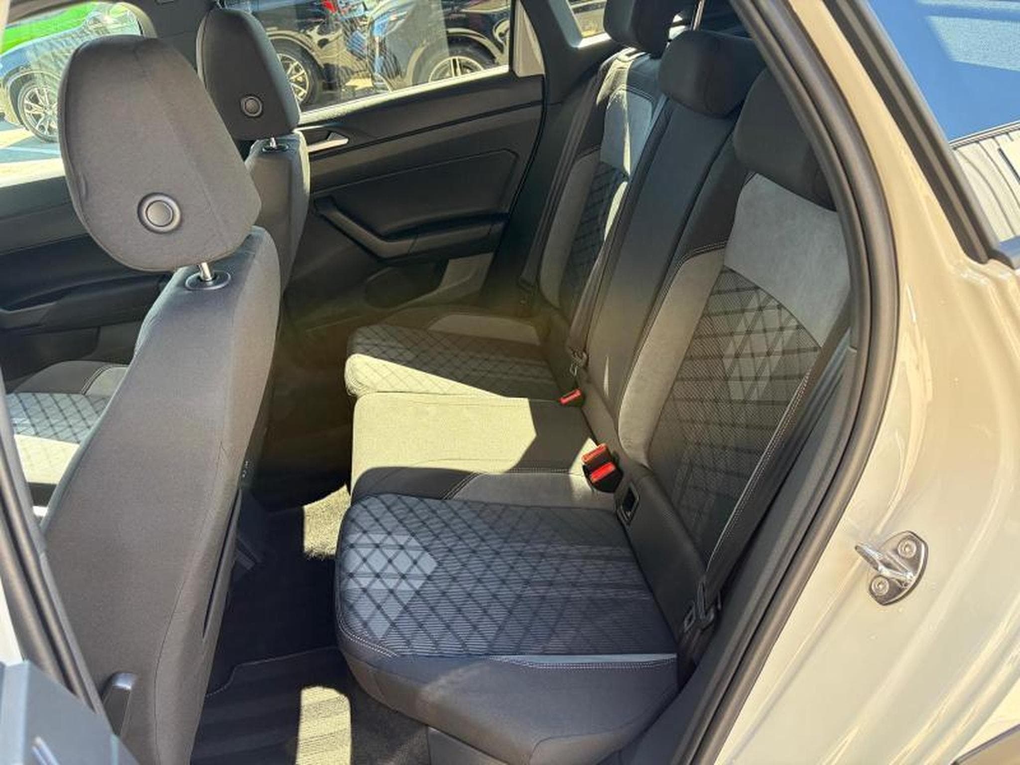 VW Taigo R-Line (2025) - Photo 10