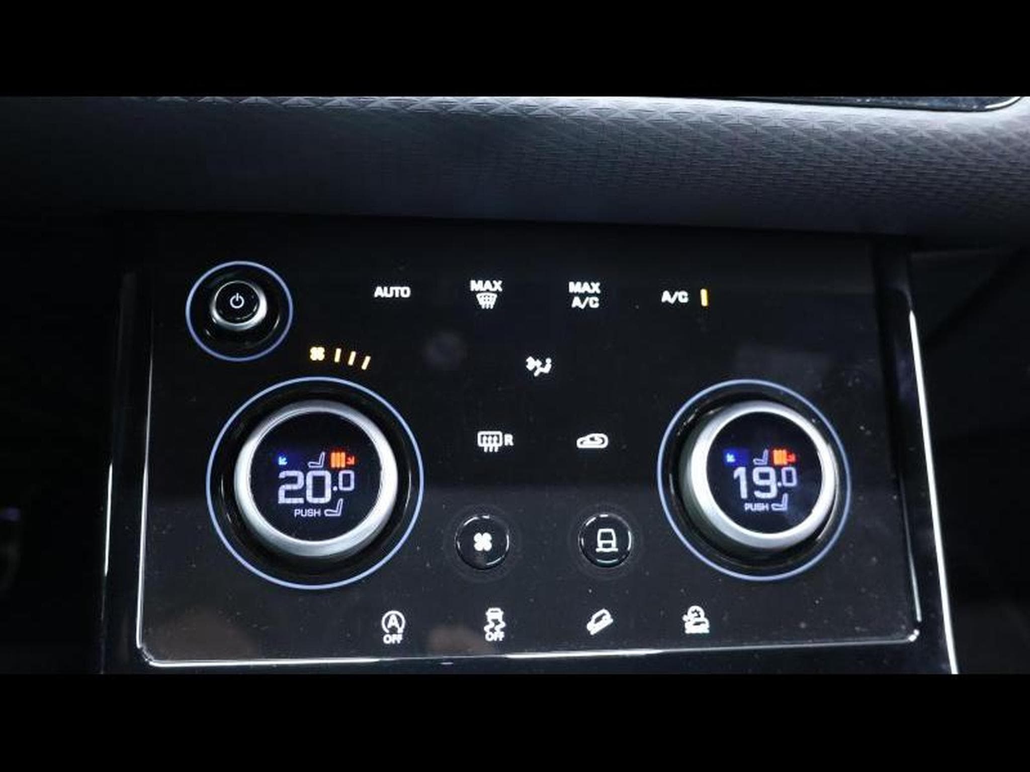 Land-Rover Range Rover Evoque D165 S R-Dynamic AWD Auto (2023) - Photo 19