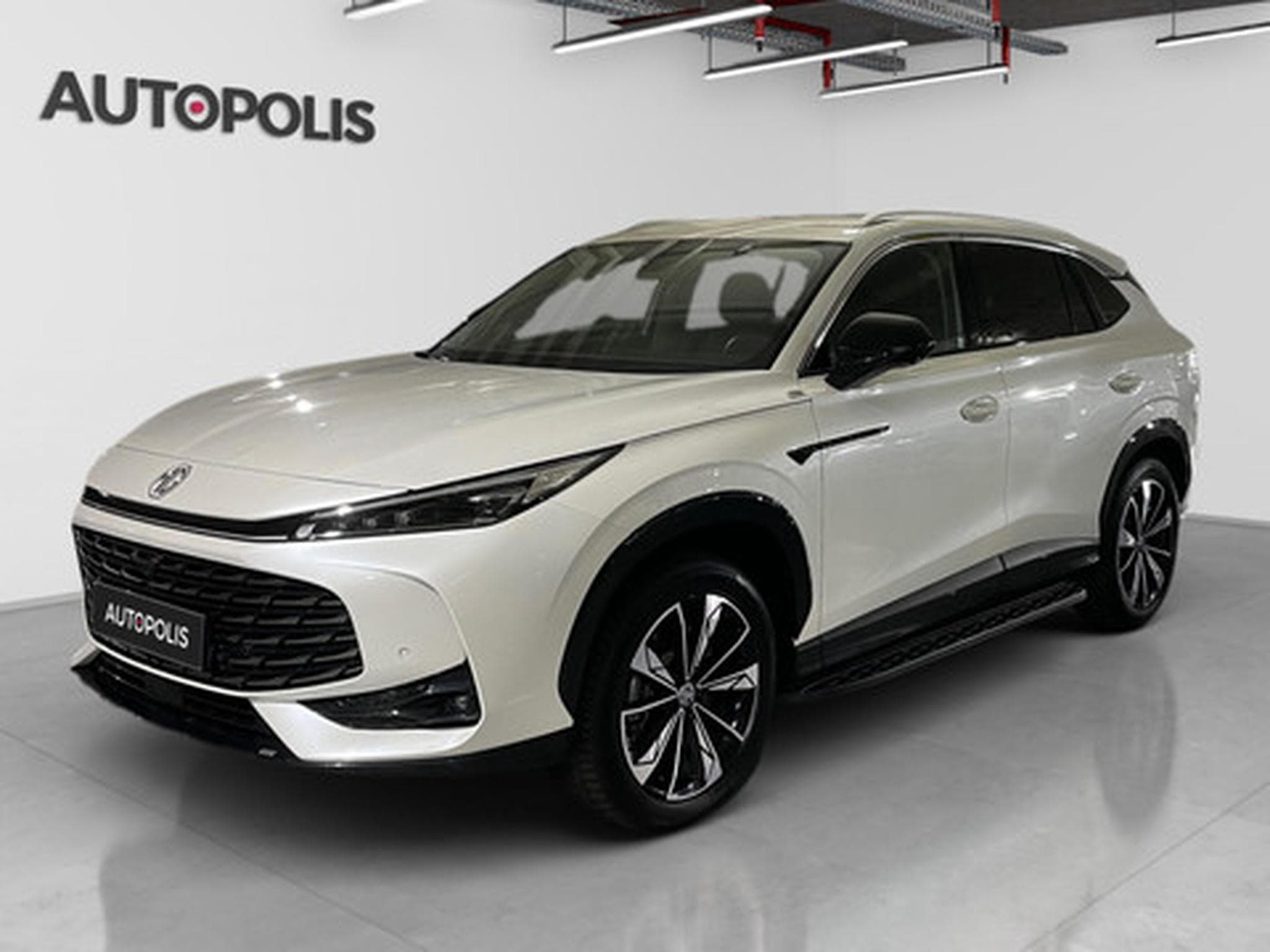 MG HS 1.5T Luxury Plug-In (2024) - Photo 1