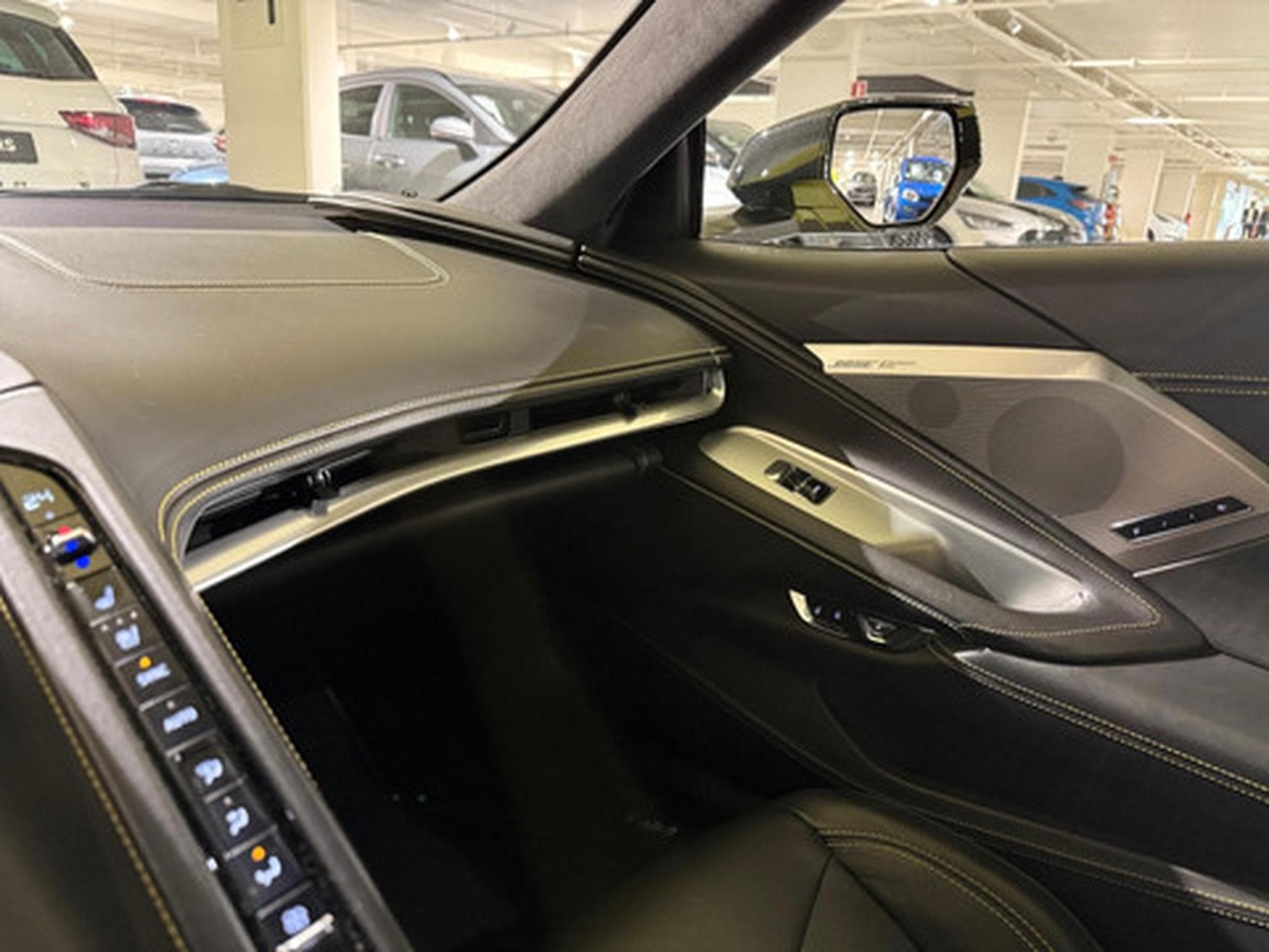 Chevrolet Corvette C8 STINGRAY COUPE 3LT V8 6.2 (2023) - Photo 9