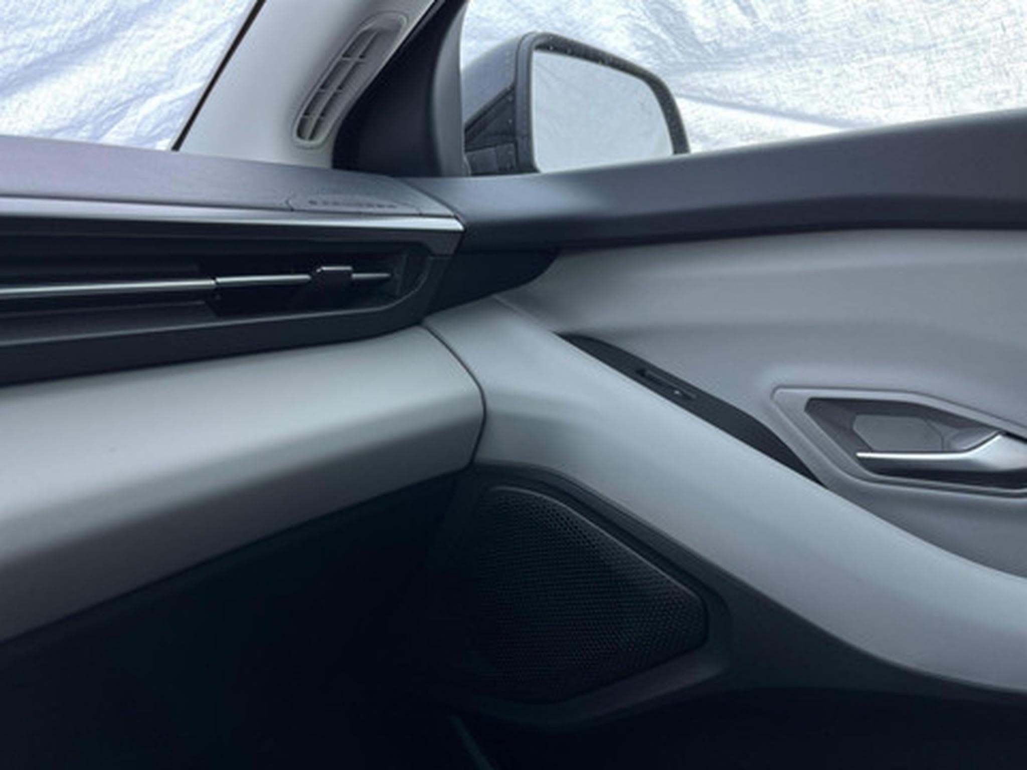 Ford Explorer 77kWh Extended Range RWD (2024) - Photo 10