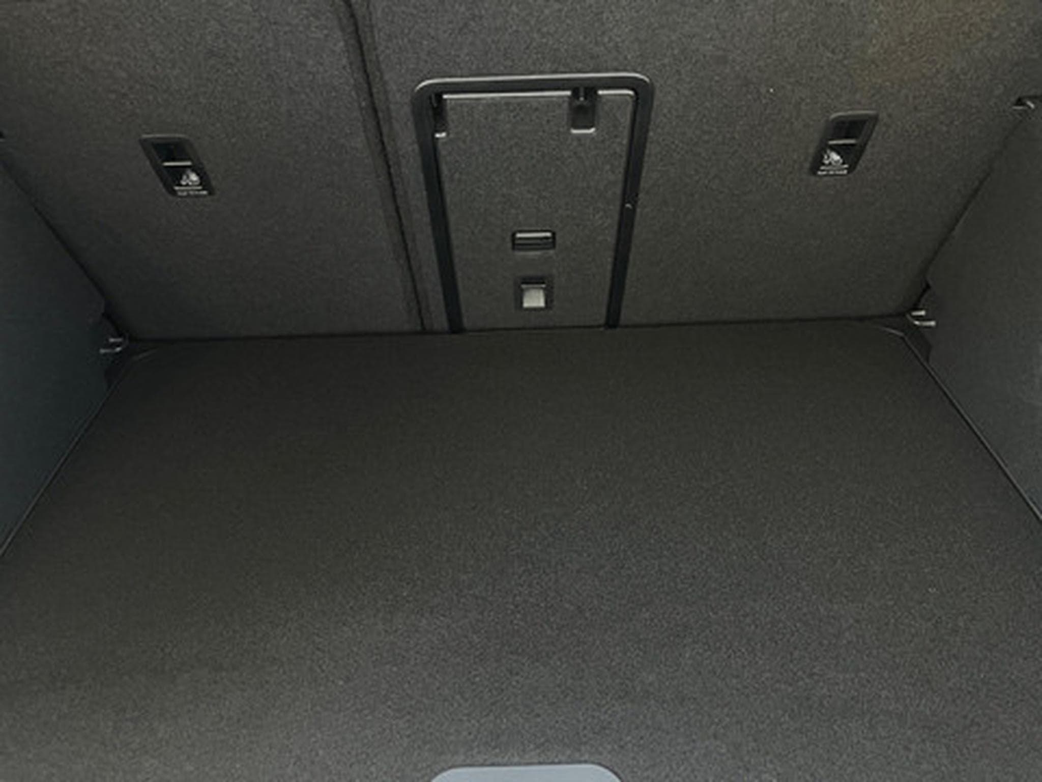Ford Explorer 77kWh Extended Range RWD (2024) - Photo 11
