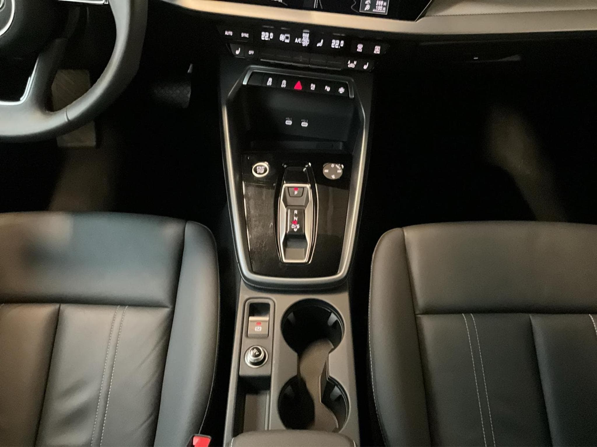 Audi A3 SB+Advanced+30TFSI+S-Tronic (2025) - Photo 12