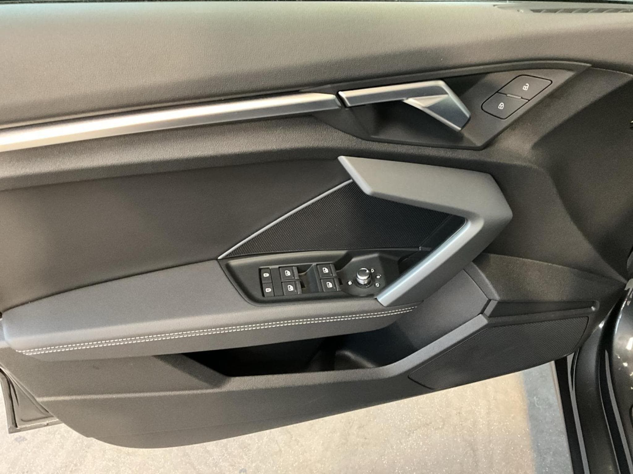 Audi A3 SB+Advanced+30TFSI+S-Tronic (2025) - Photo 14