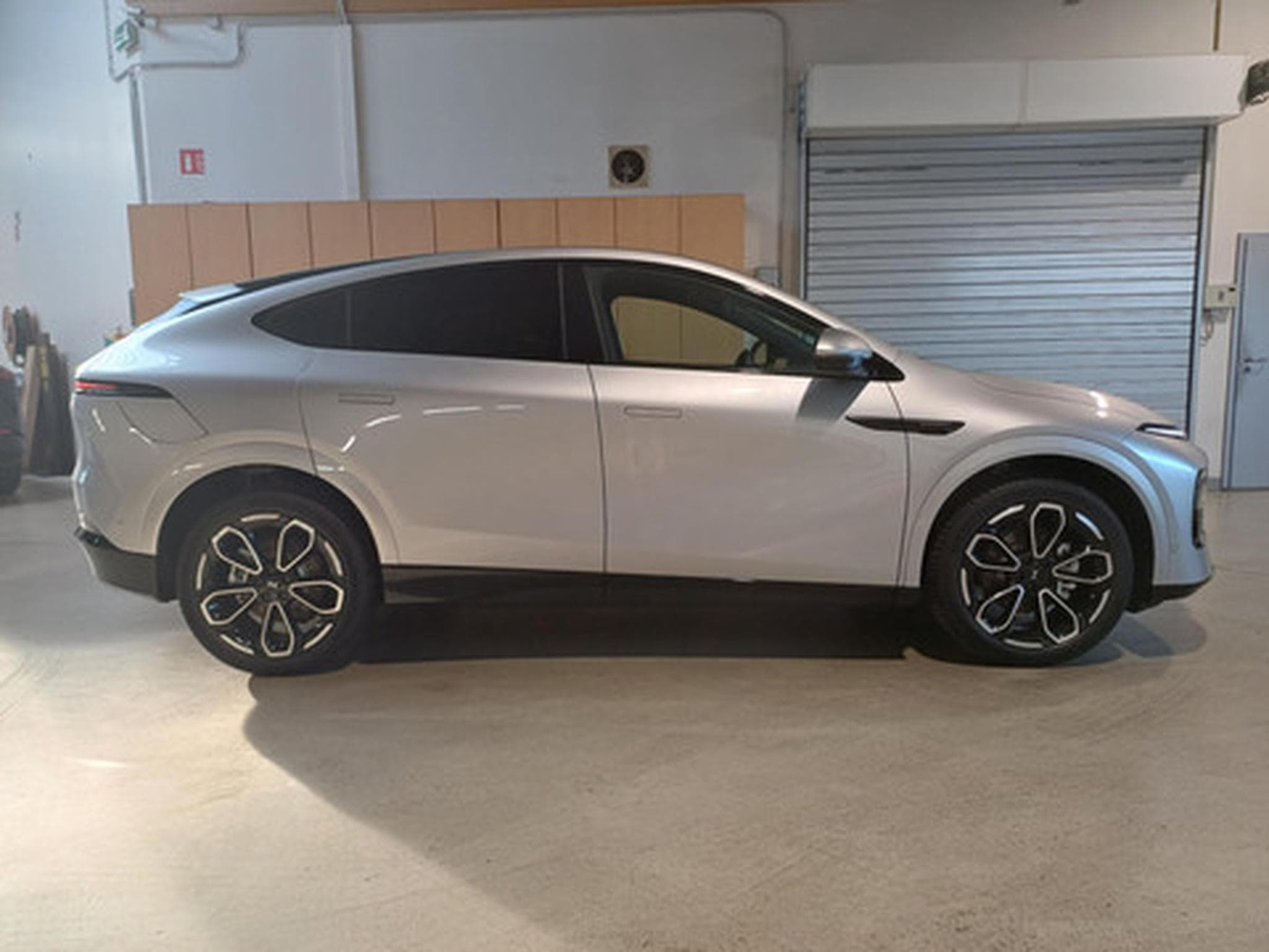Xpeng G6 BEV 81KWH Performance AWD (2026) - Photo 10