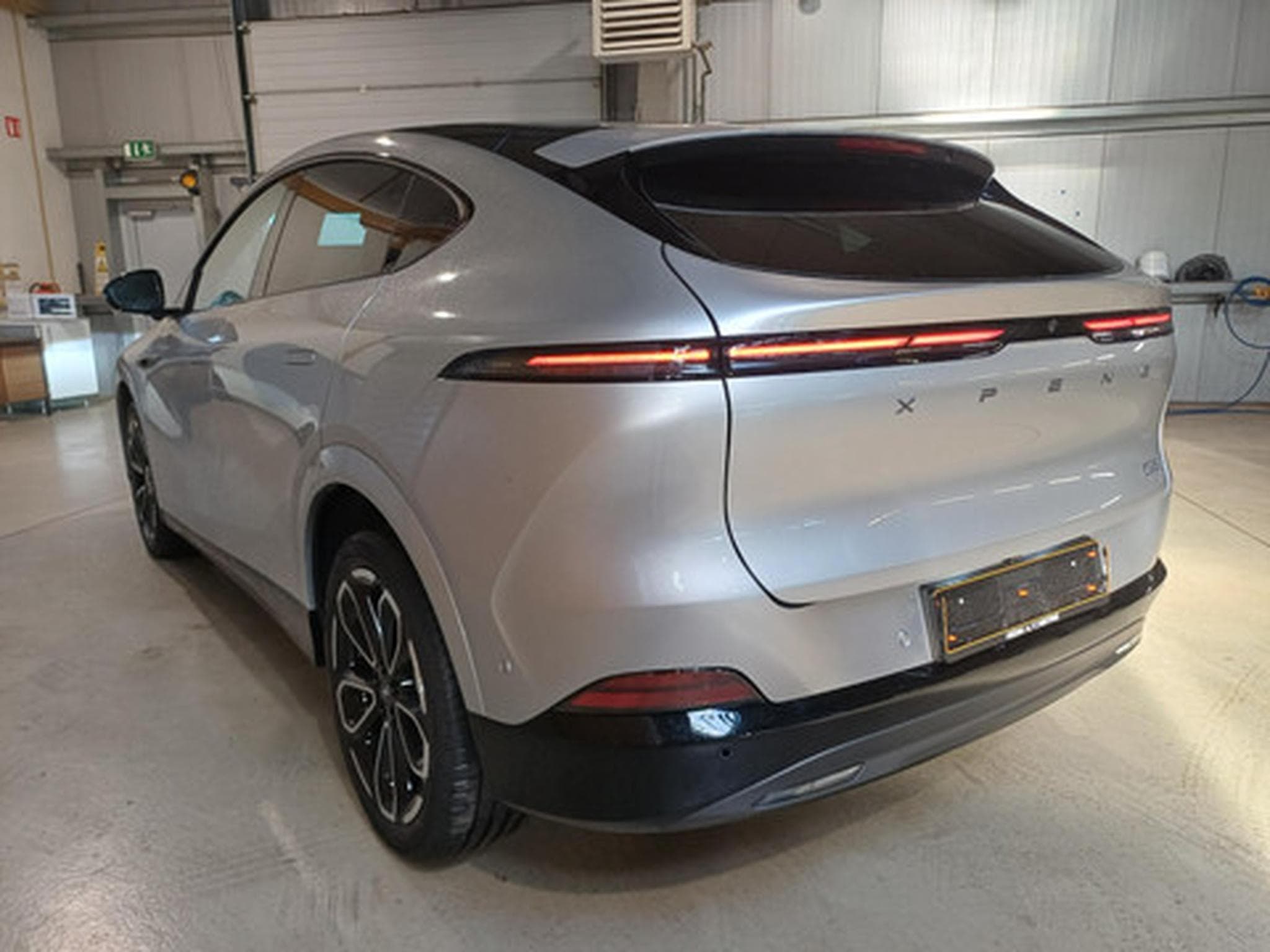 Xpeng G6 BEV 81KWH Performance AWD (2026) - Photo 6
