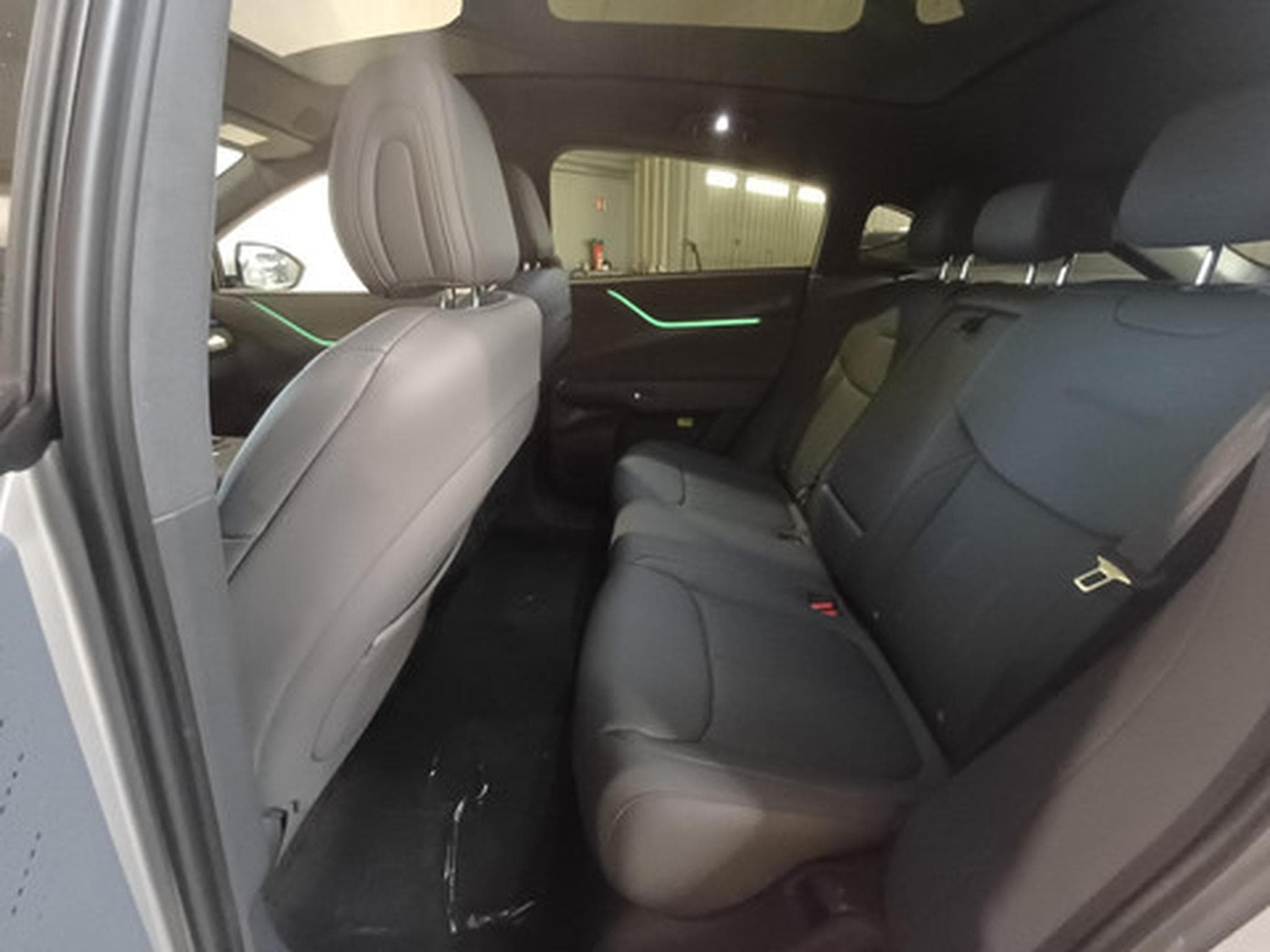 Xpeng G6 BEV 81KWH Performance AWD (2026) - Photo 9