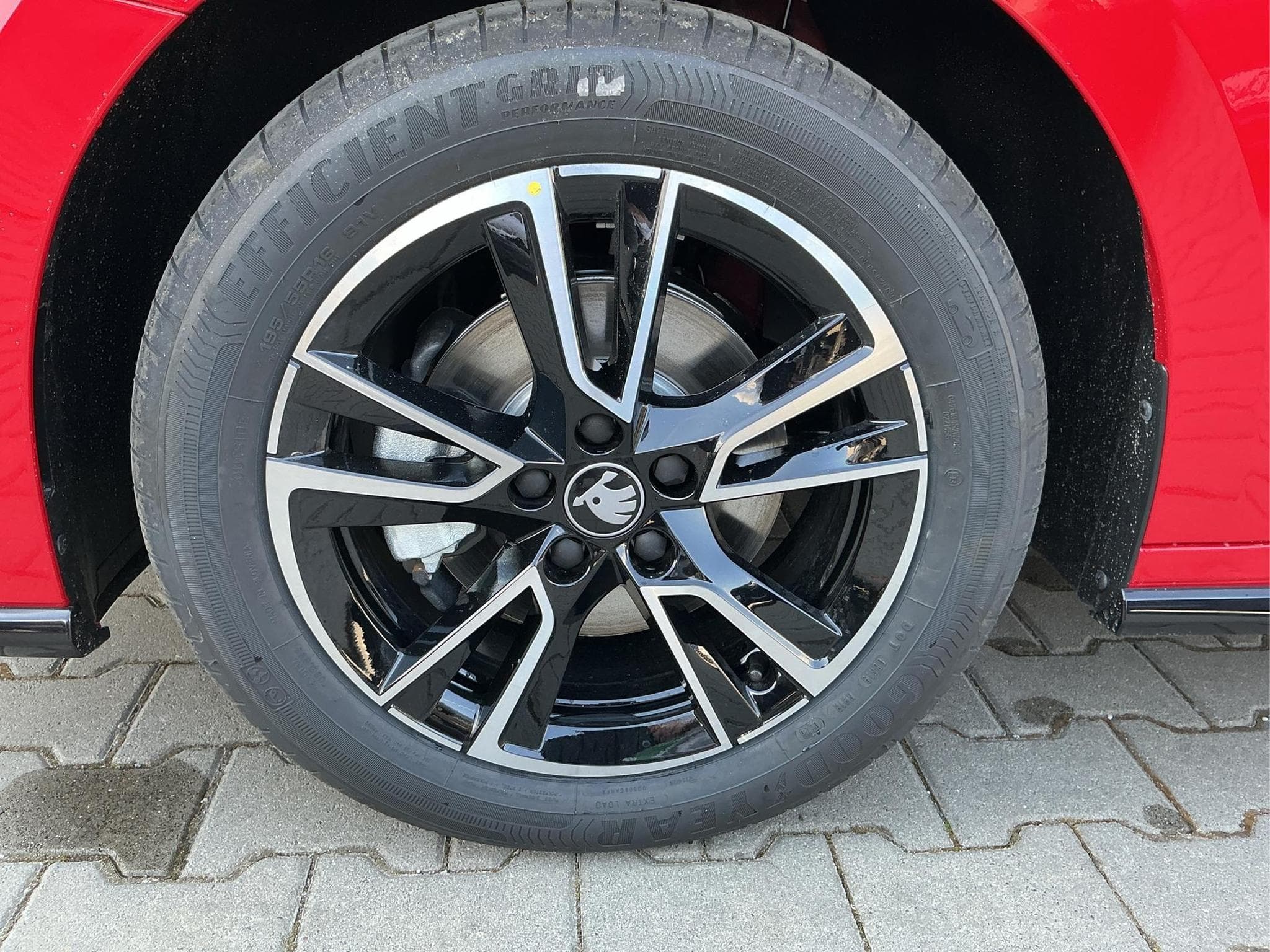 Skoda Fabia Monte Carlo (2026) - Photo 8