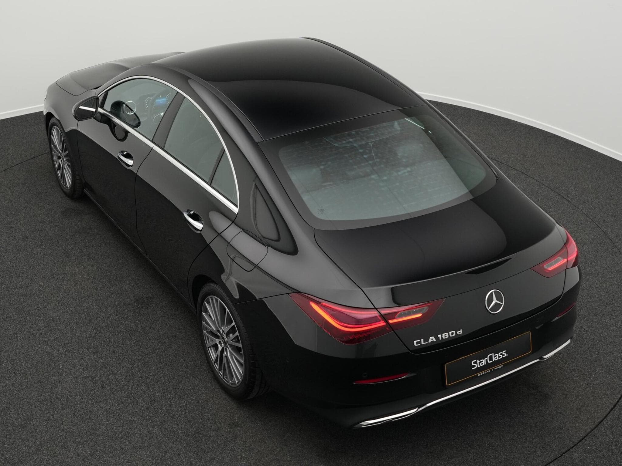 Mercedes CLA 180 d Progressive Cpe LED+18"+Keyless+Kamera (2024) - Photo 11