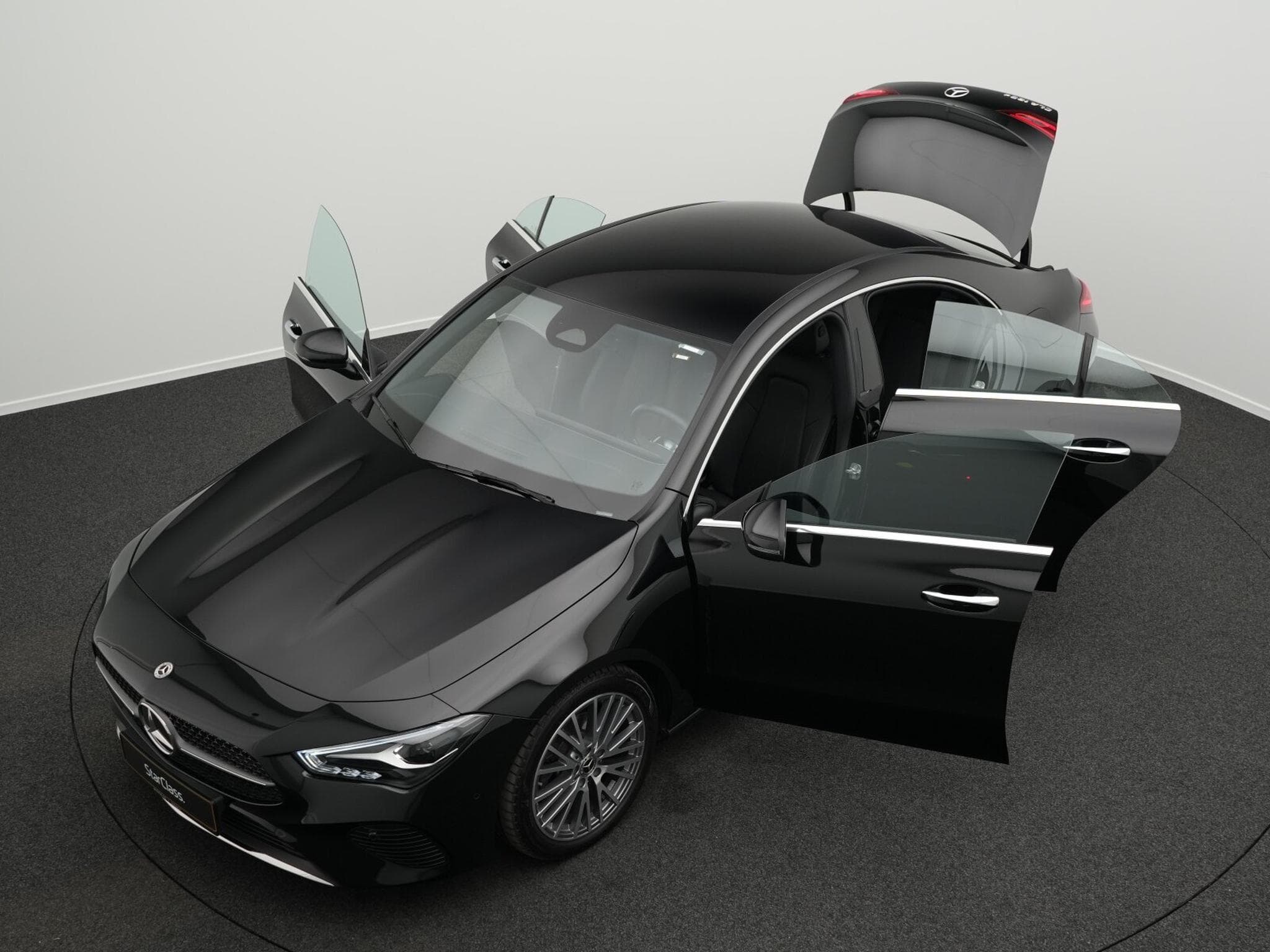Mercedes CLA 180 d Progressive Cpe LED+18"+Keyless+Kamera (2024) - Photo 12