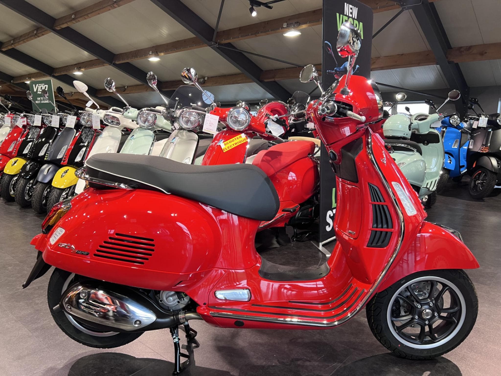 Vespa GTS 310 (2026) - Photo 1