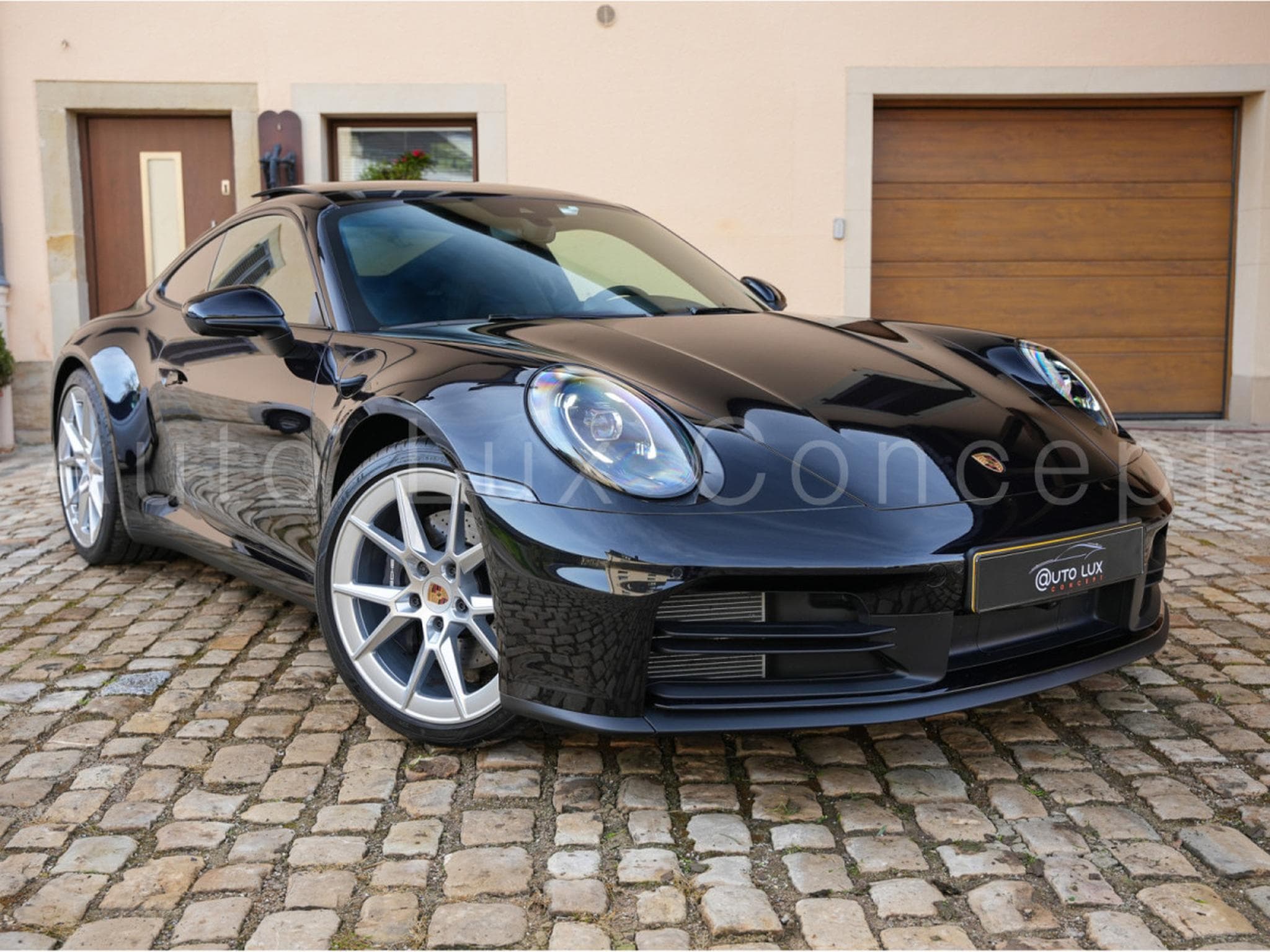 Porsche 911 911 Carrera (2025) - Photo 2