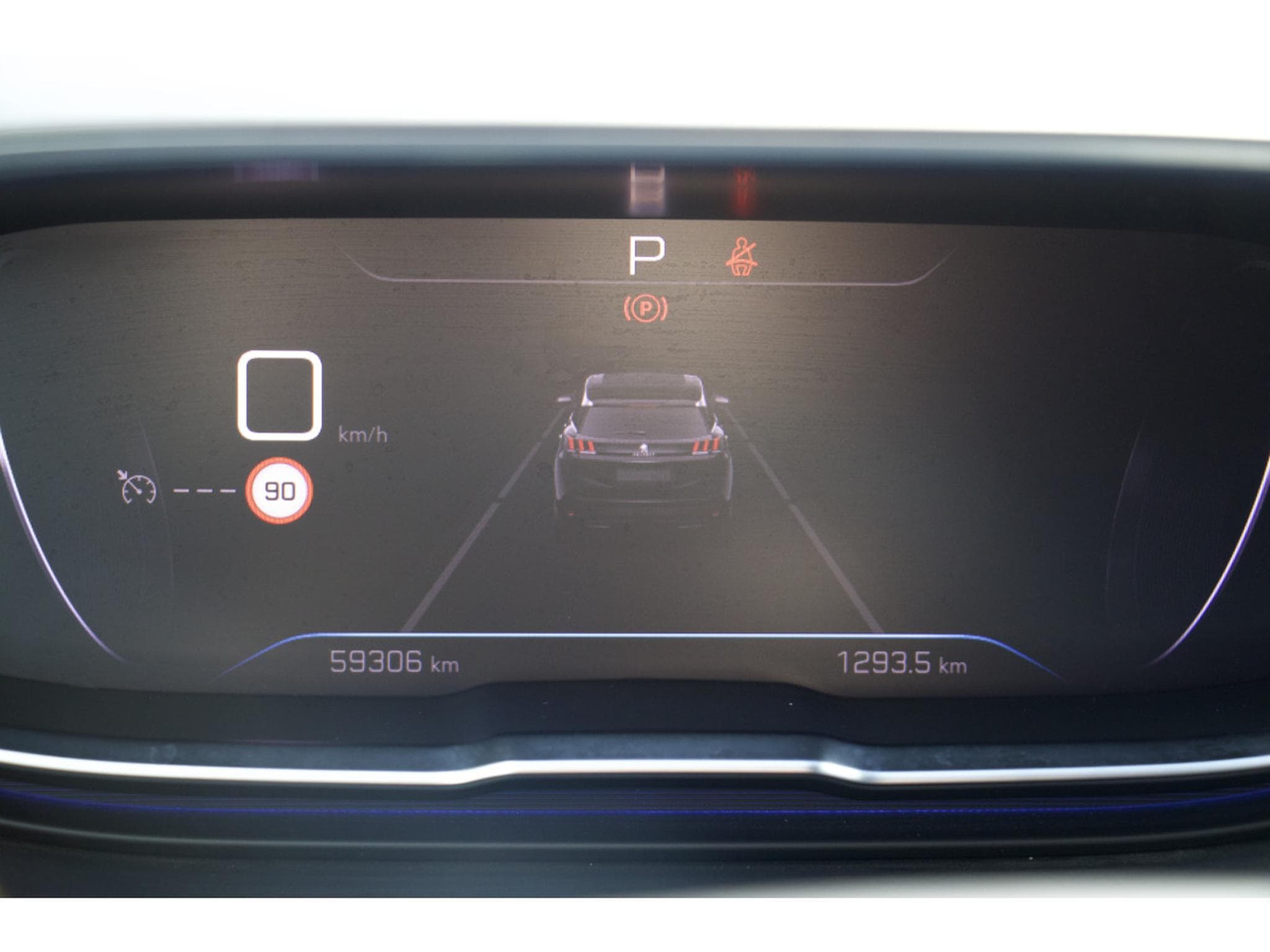 Peugeot 3008 PureTech 130 EAT8 Allure (2024) - Photo 14