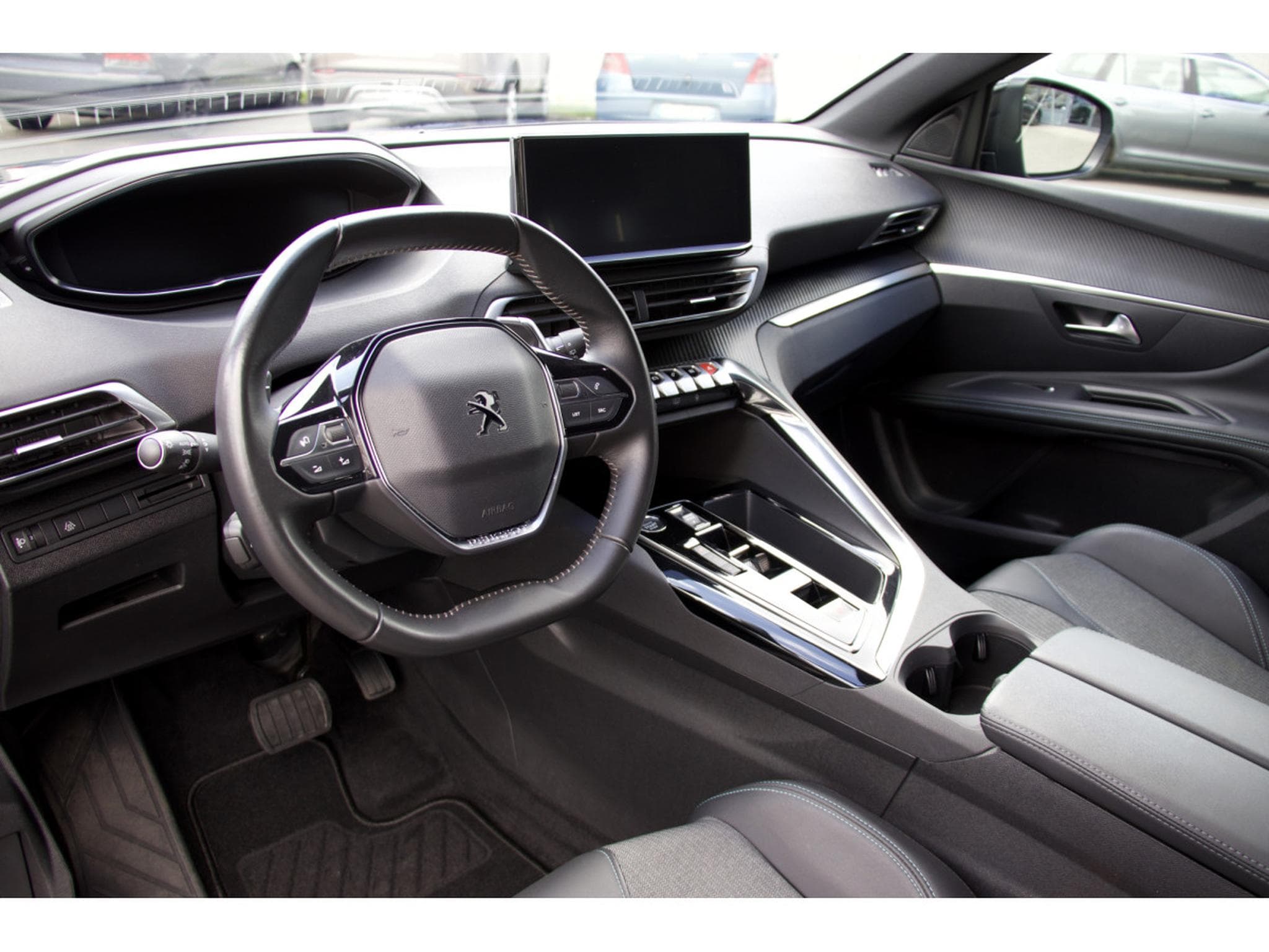 Peugeot 3008 PureTech 130 EAT8 Allure (2024) - Photo 7