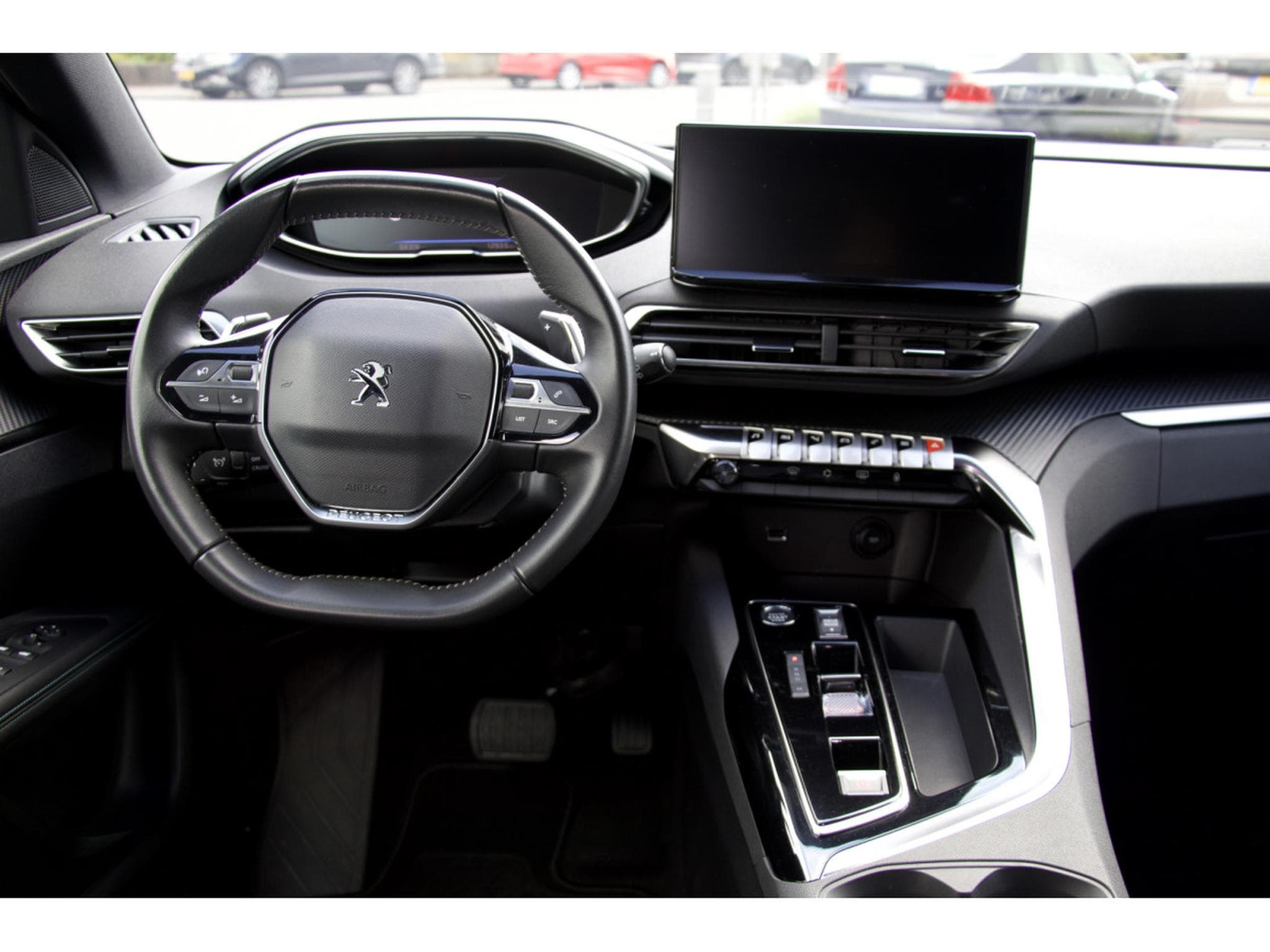 Peugeot 3008 PureTech 130 EAT8 Allure (2024) - Photo 9
