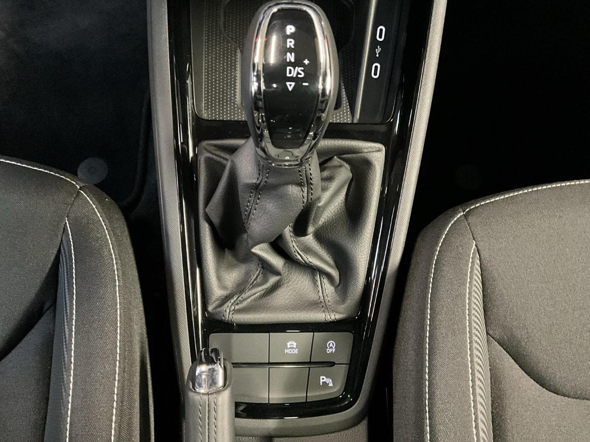 Skoda Scala Monte-Carlo+DSG+LED+Pano (2025) - Photo 12