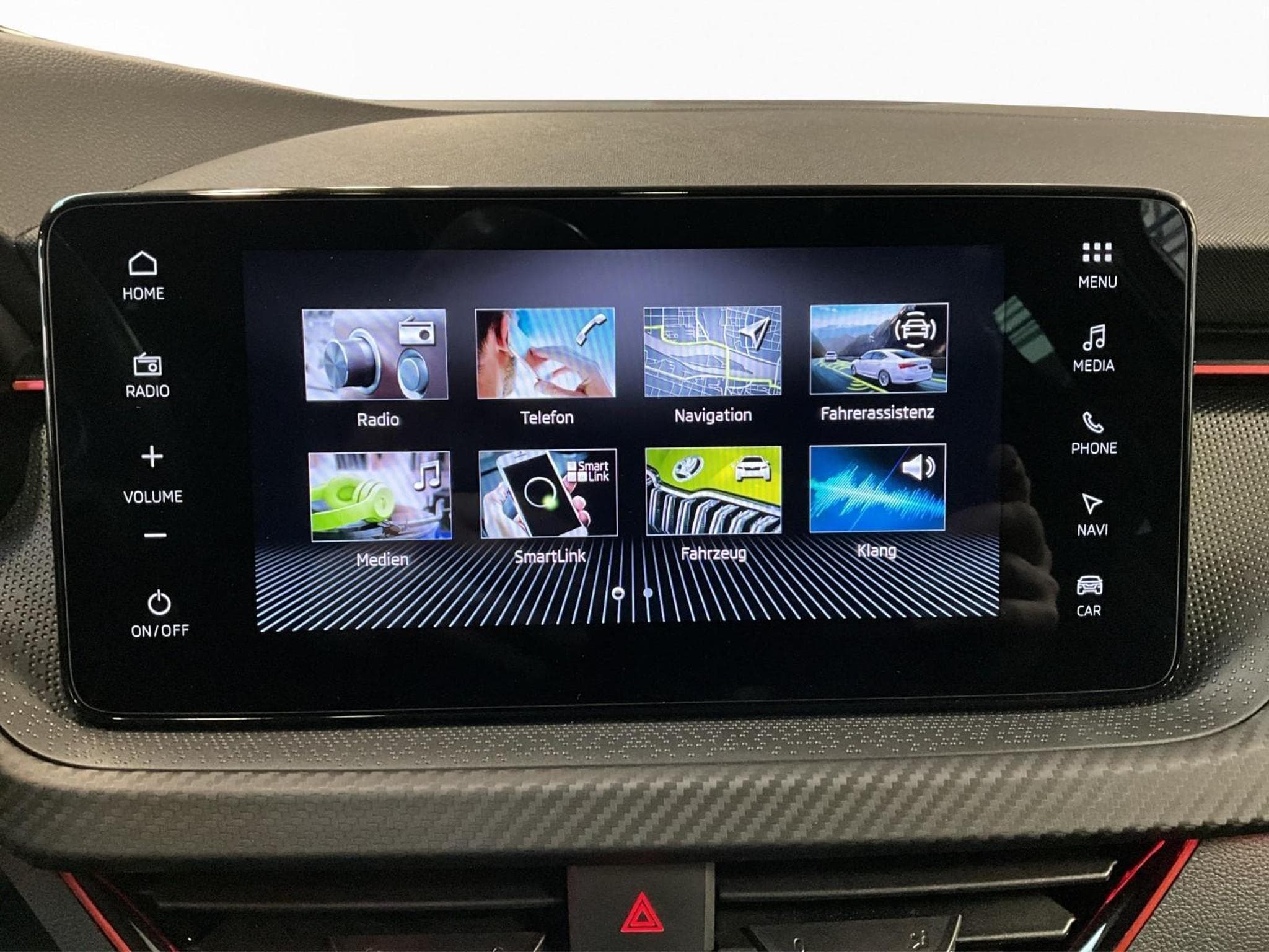 Skoda Scala Monte-Carlo+DSG+LED+Pano (2025) - Photo 13
