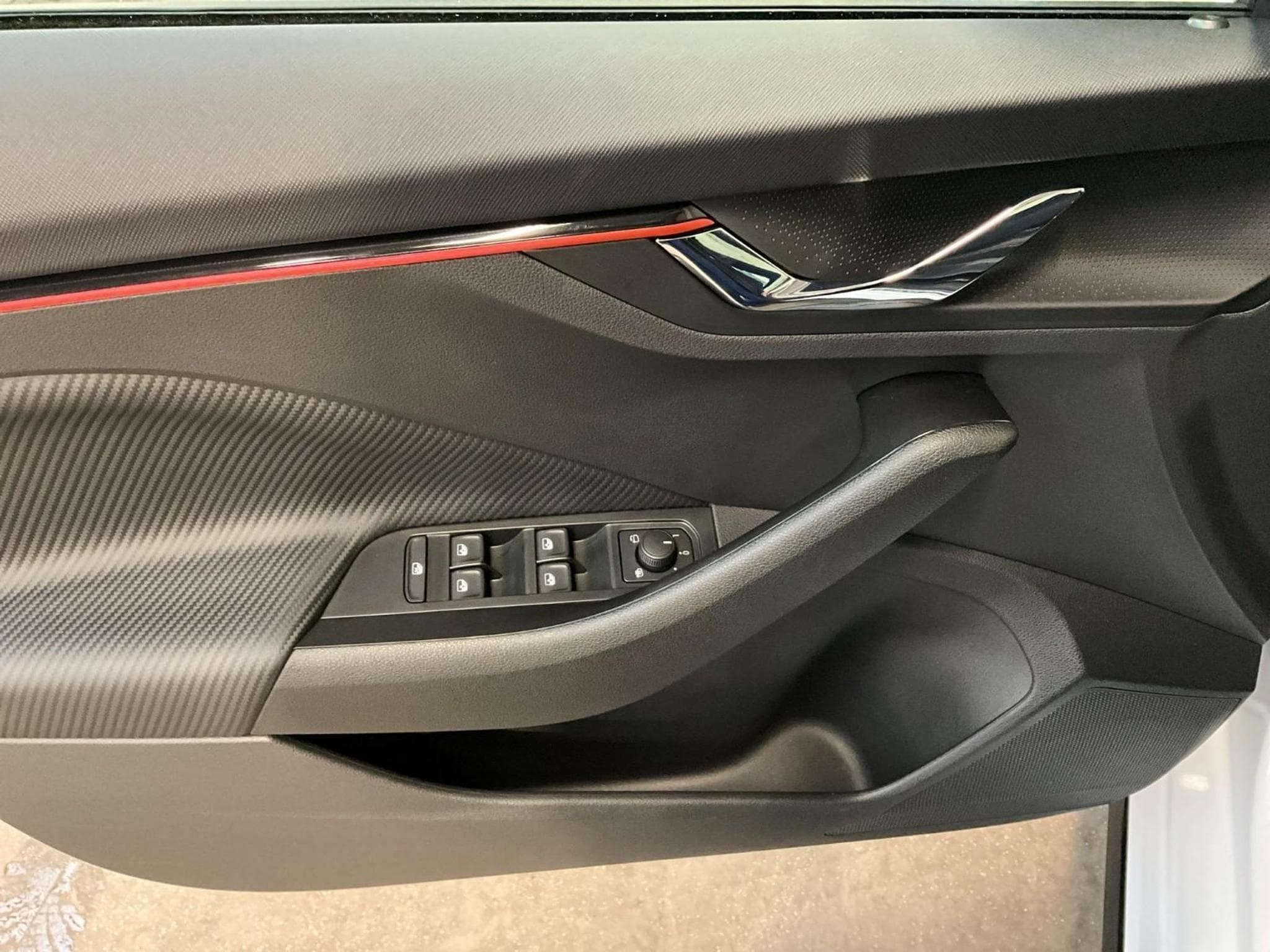 Skoda Scala Monte-Carlo+DSG+LED+Pano (2025) - Photo 14