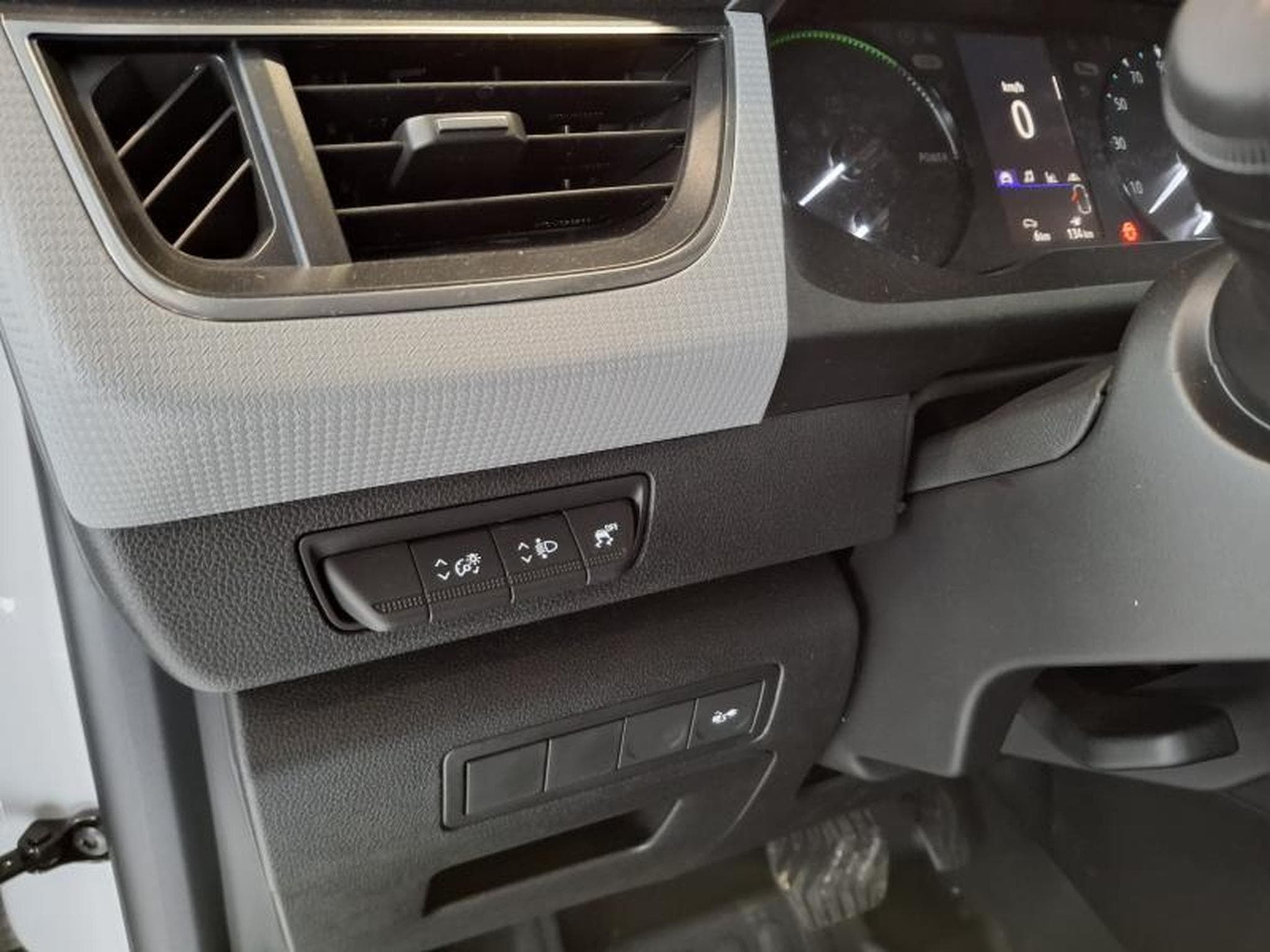 Nissan Townstar VAN EV N-Connecta L1H1 (2025) - Photo 12