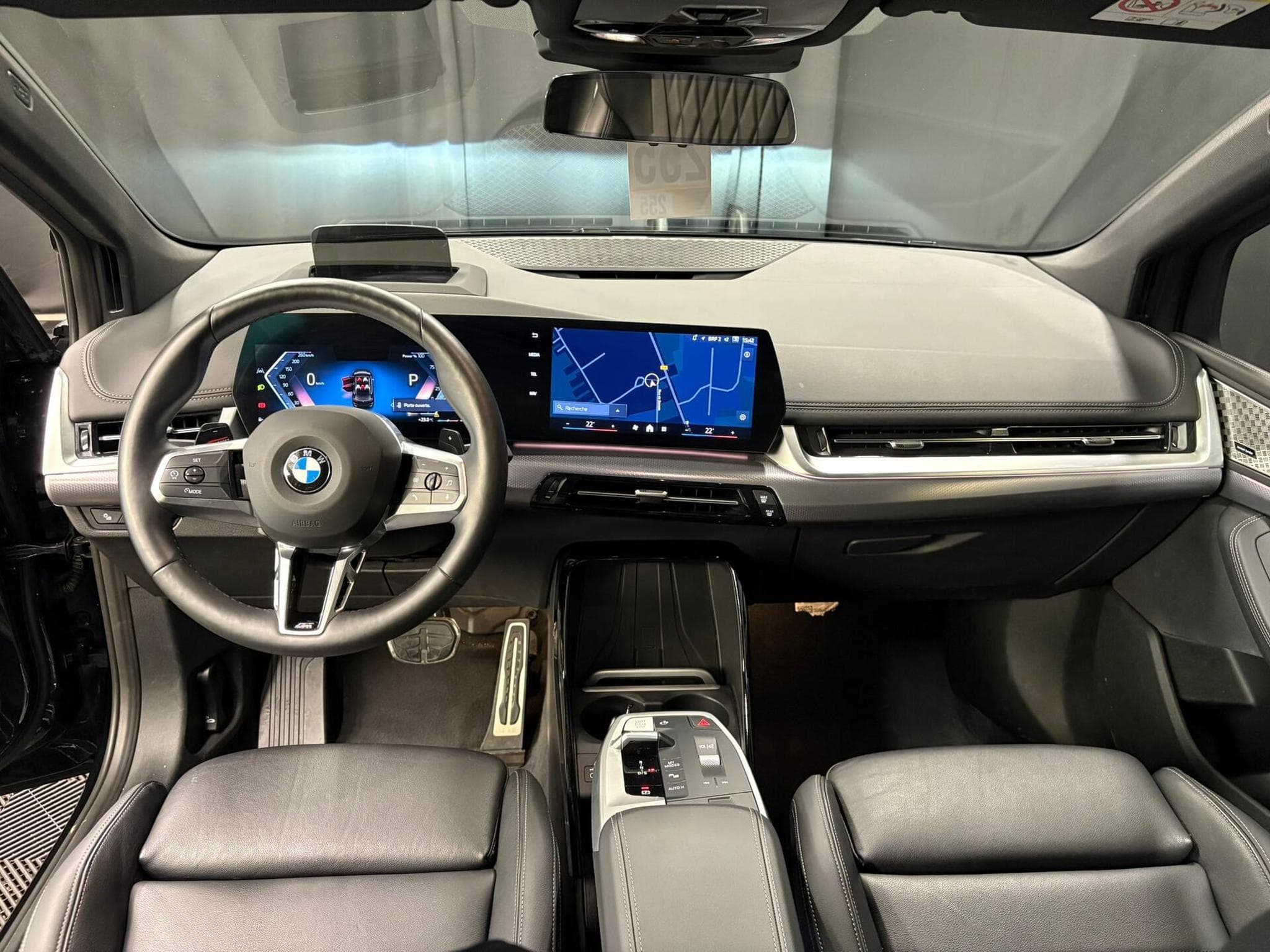 BMW 218 active tourer M-SPORT CUIR / TOIT PANO / HARMAN (2024) - Photo 2