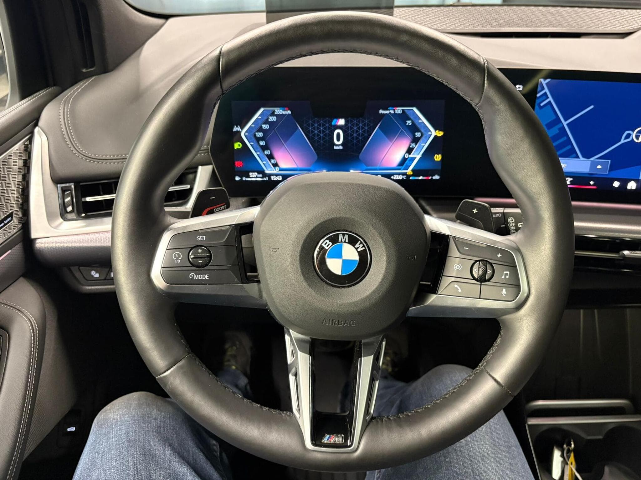 BMW 218 active tourer M-SPORT CUIR / TOIT PANO / HARMAN (2024) - Photo 9