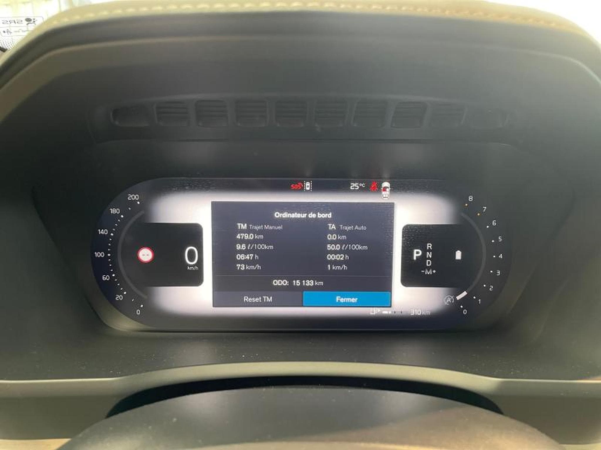 Volvo XC90 B5 AWD Ultra Bright / Essence (2025) - Photo 18