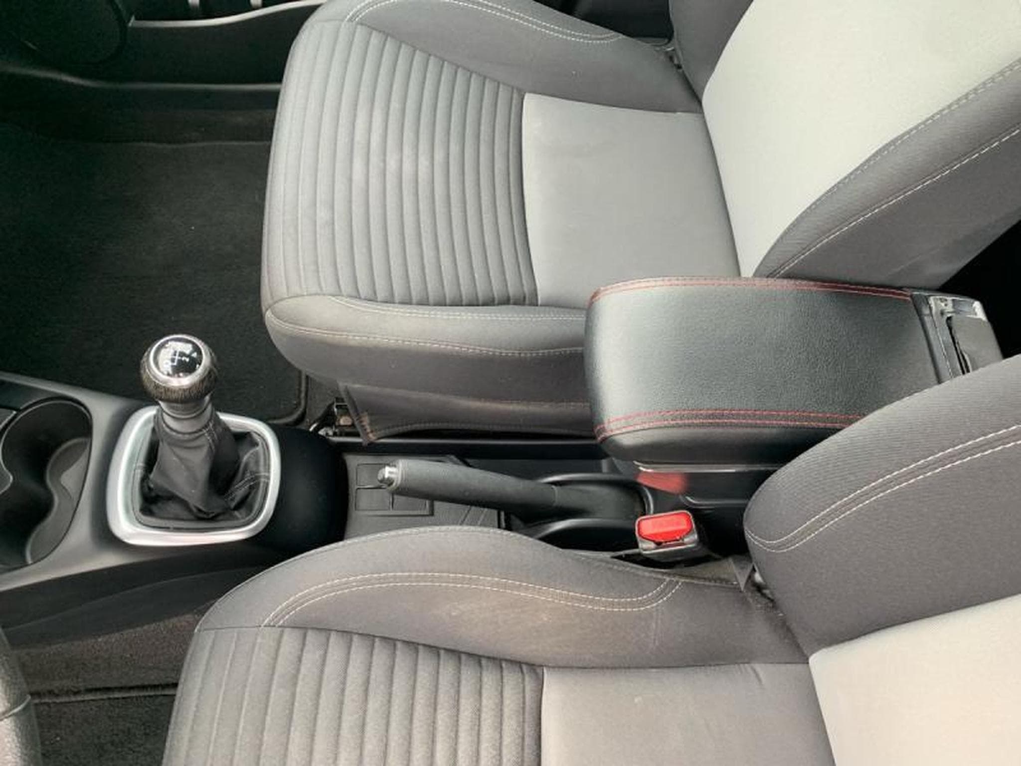 Toyota Yaris Yaris (2020) - Photo 19
