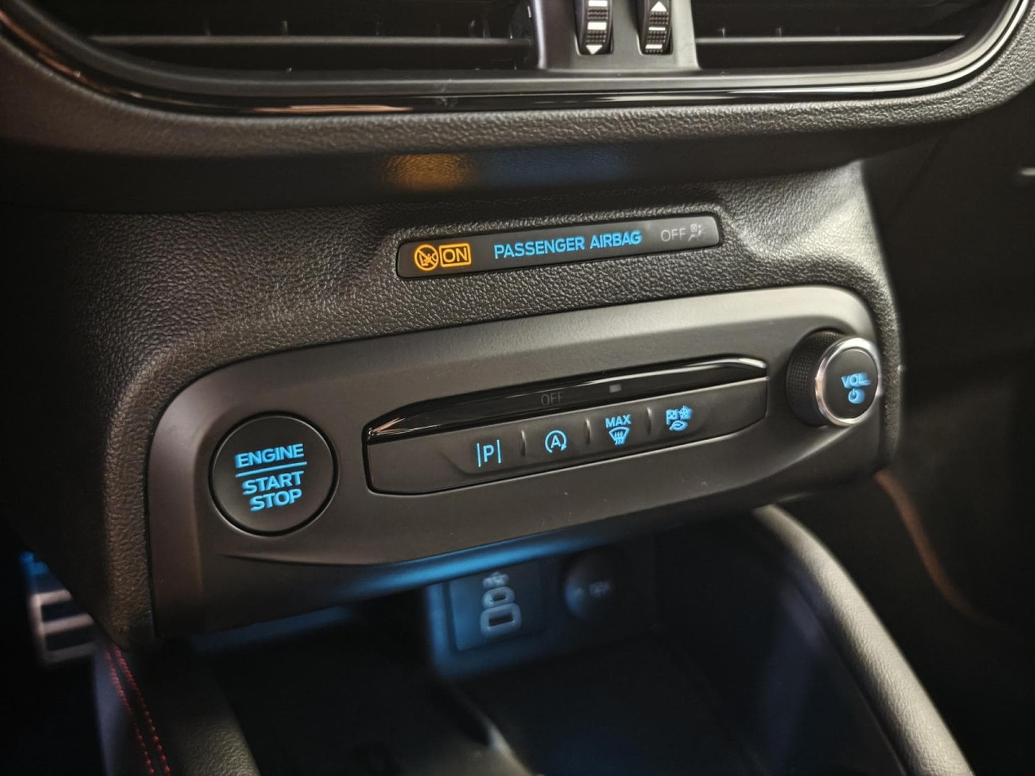 Ford Focus ST-Line X 1.0i Eco Boost MHEV (2025) - Photo 23