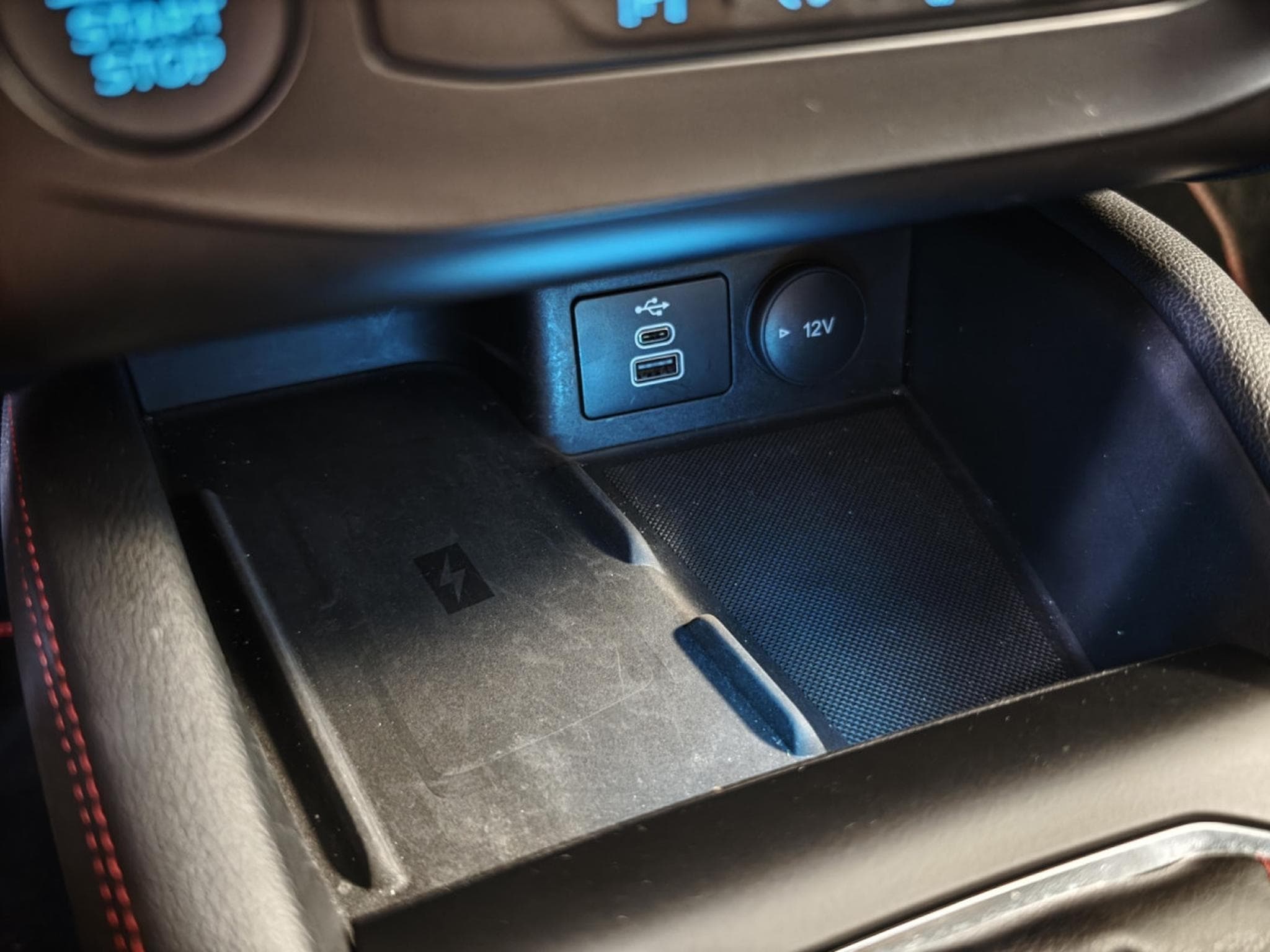Ford Focus ST-Line X 1.0i Eco Boost MHEV (2025) - Photo 24
