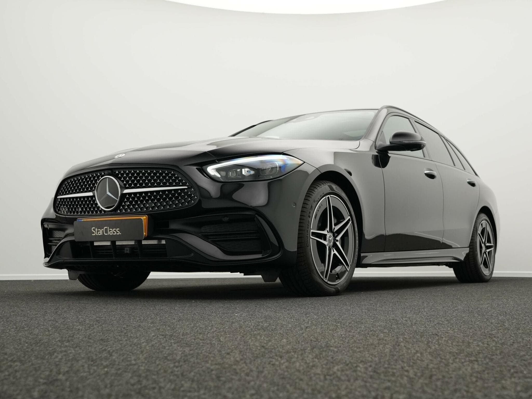 Mercedes C 200 d T-Modell AMG-Line (2024) - Photo 8