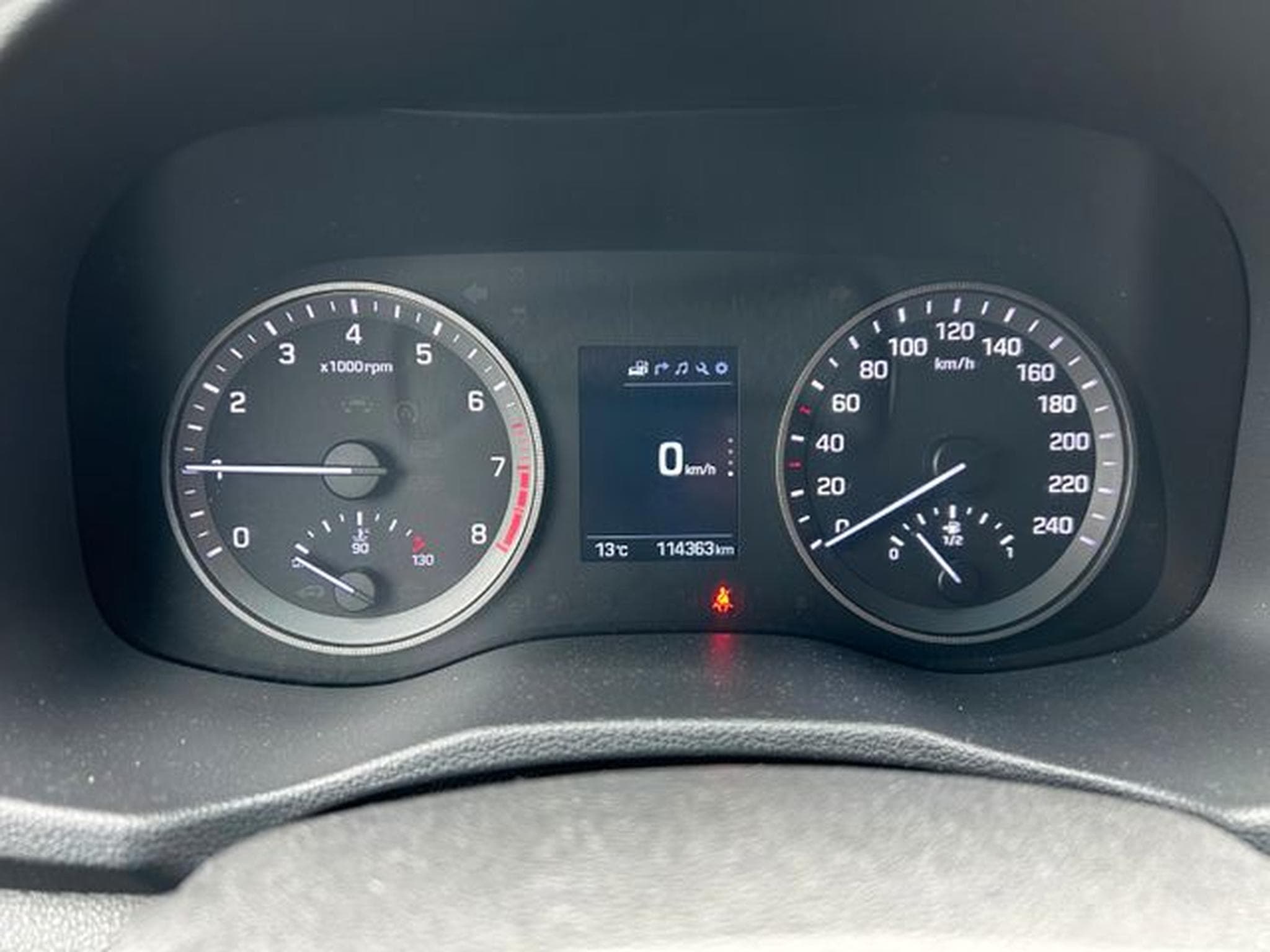 Hyundai TUCSON TUCSON 1,6 Go+ 2WD 1. Hand Navi Kamera Tempo AHK (2017) - Photo 14