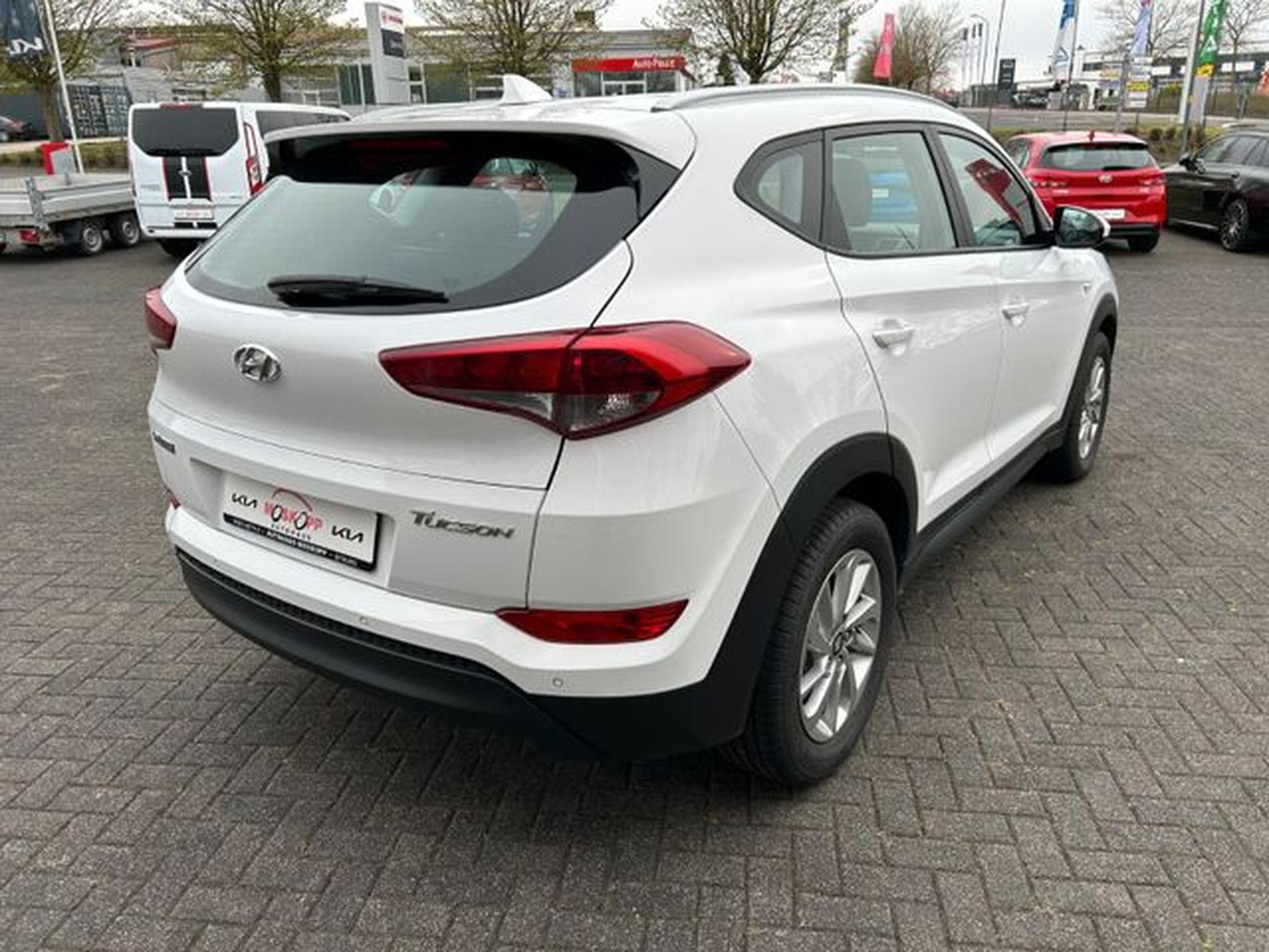 Hyundai TUCSON TUCSON 1,6 Go+ 2WD 1. Hand Navi Kamera Tempo AHK (2017) - Photo 8