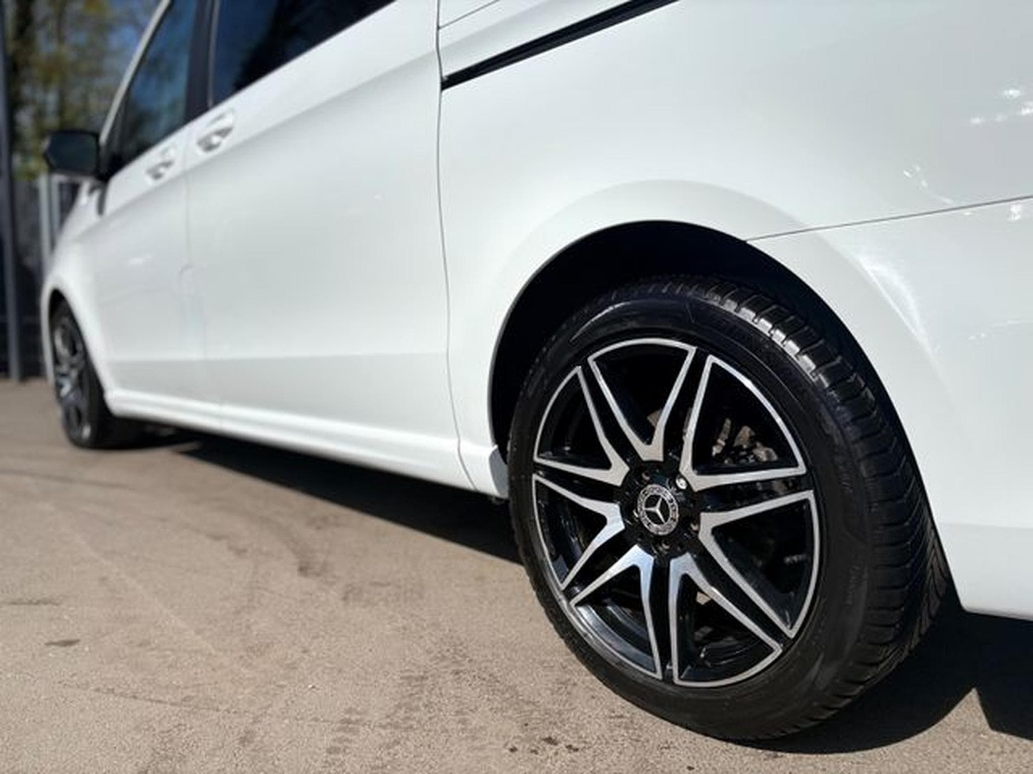 Mercedes V V250D LANG *MARCO POLO*AMG LINE*LEDER*STANDH* (2018) - Photo 13