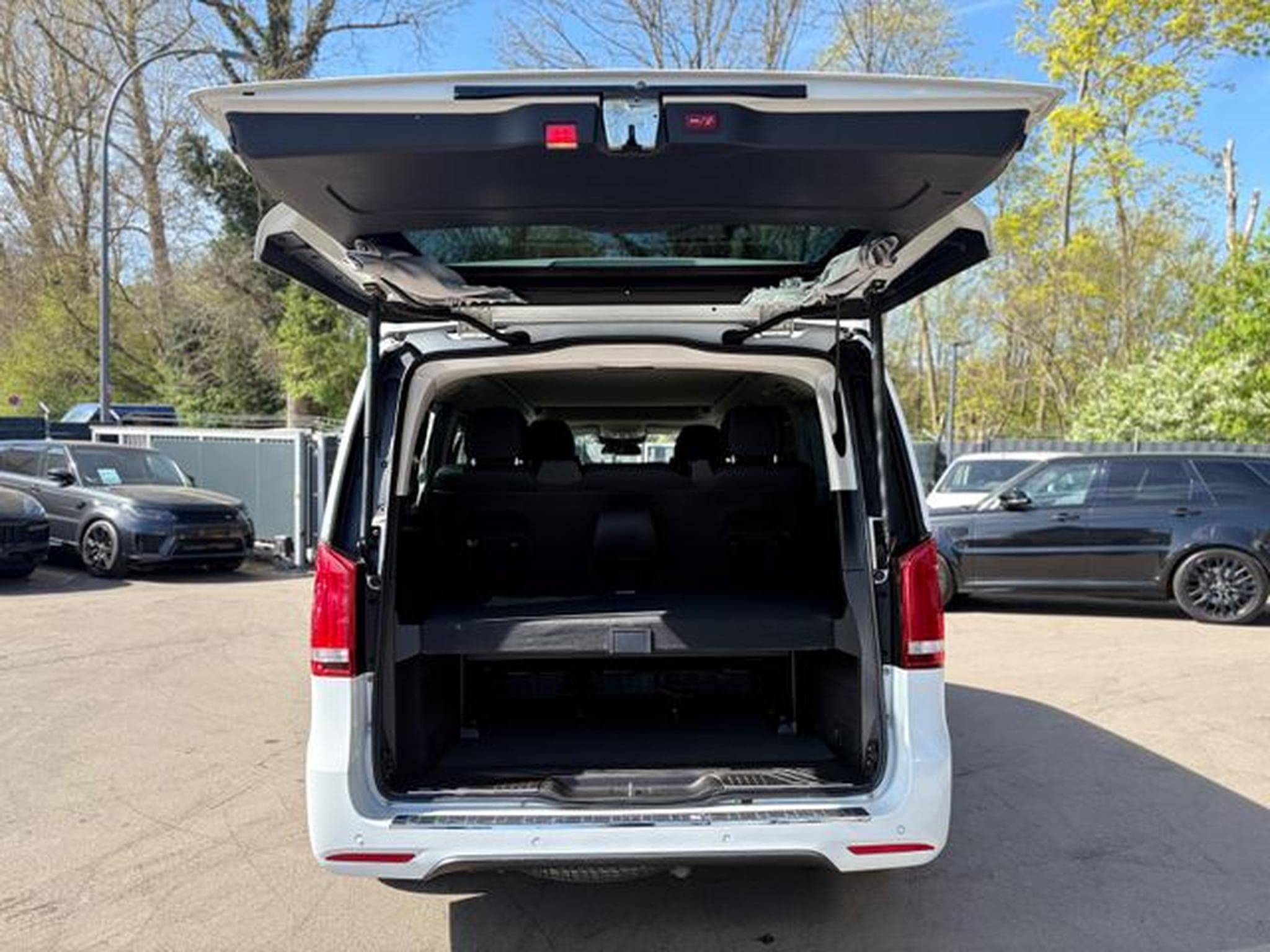Mercedes V V250D LANG *MARCO POLO*AMG LINE*LEDER*STANDH* (2018) - Photo 8