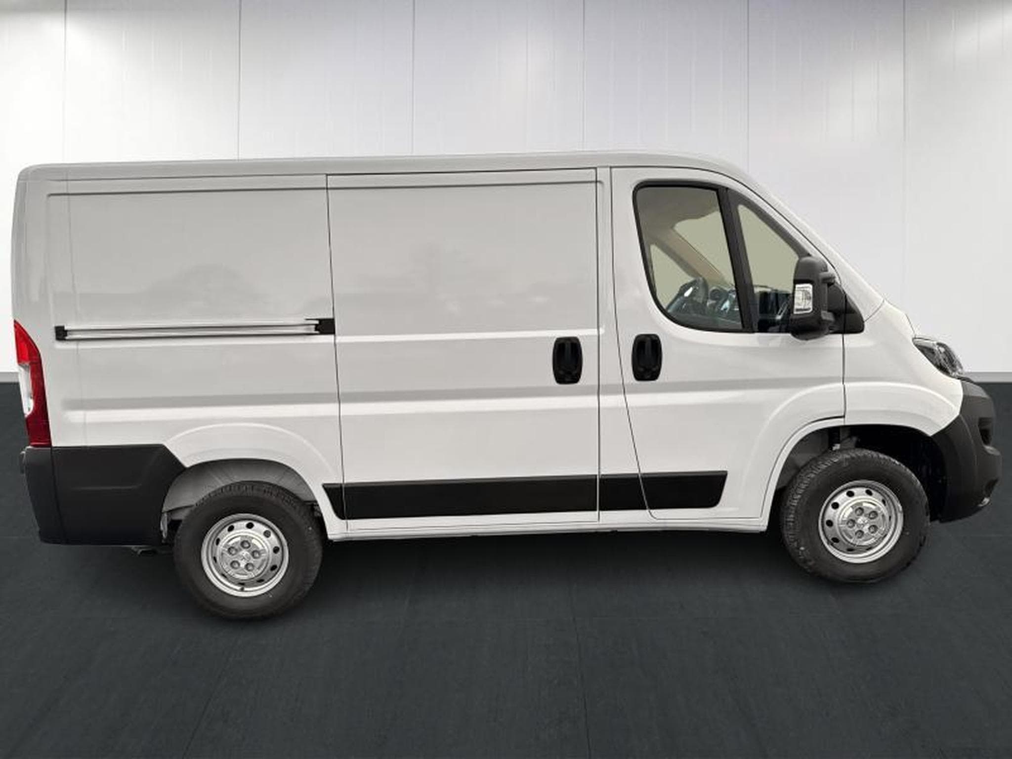 Peugeot Boxer Fourgon tole 333 L1H1 (2024) - Photo 8
