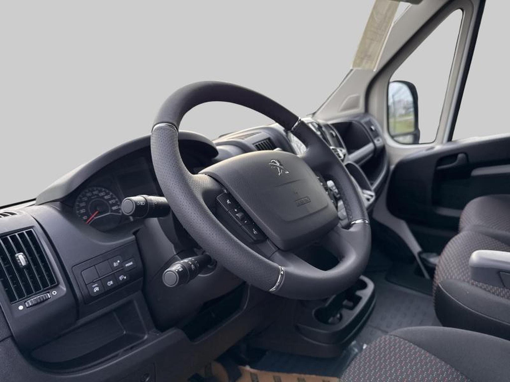 Peugeot Boxer III Pro SR (2023) - Photo 11