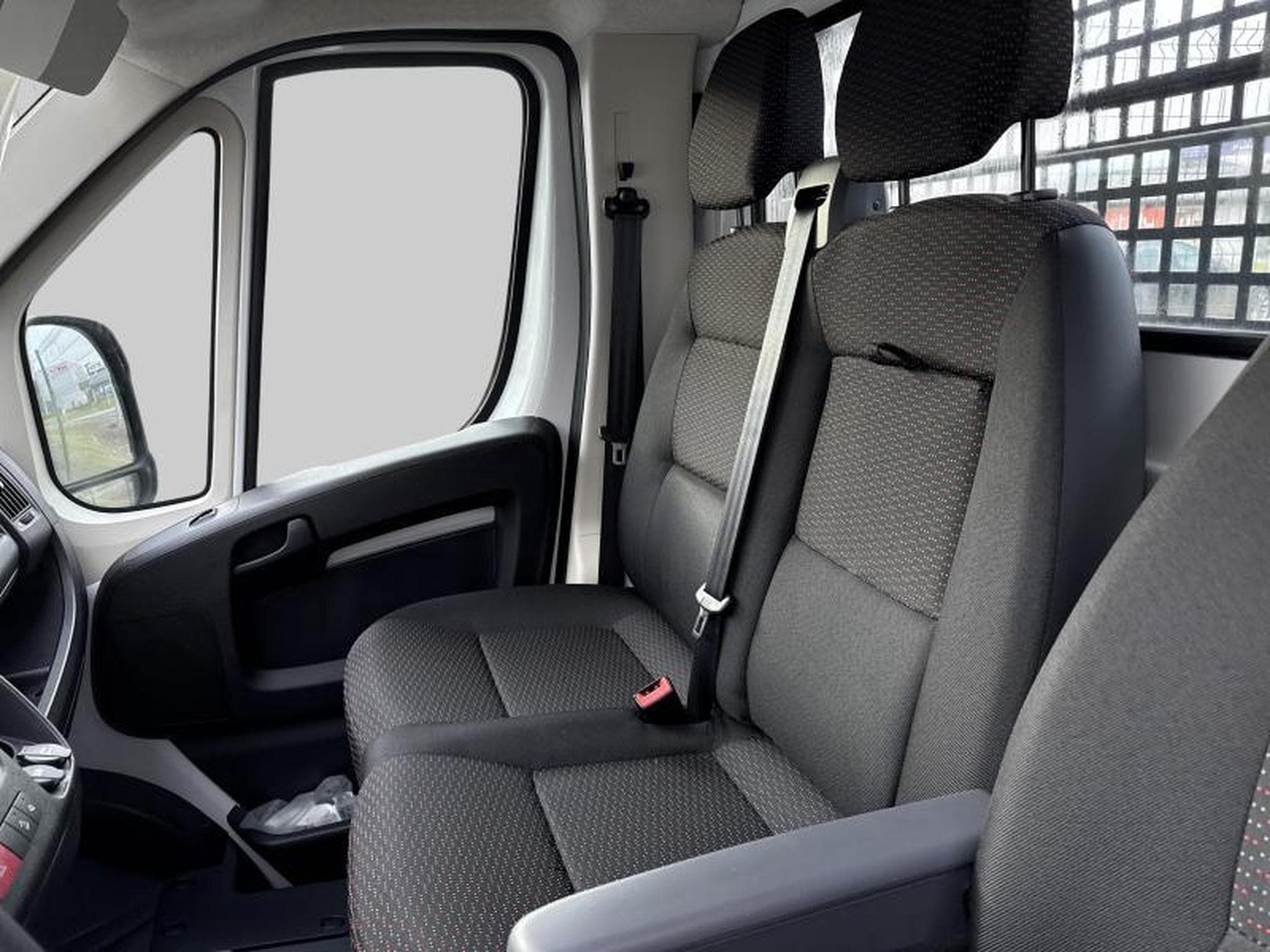 Peugeot Boxer III Pro SR (2023) - Photo 9