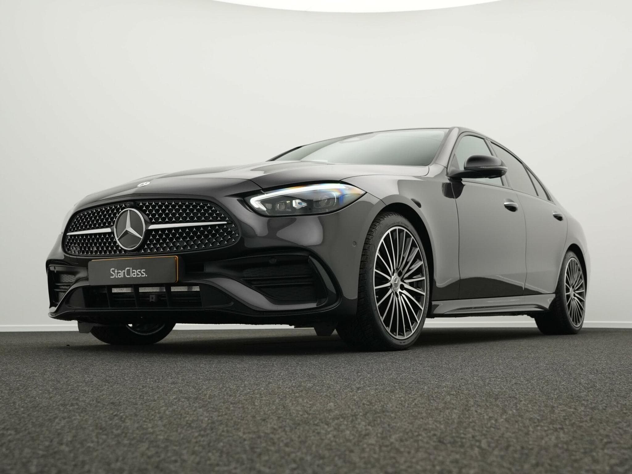 Mercedes C 200 d (2025) - Photo 8