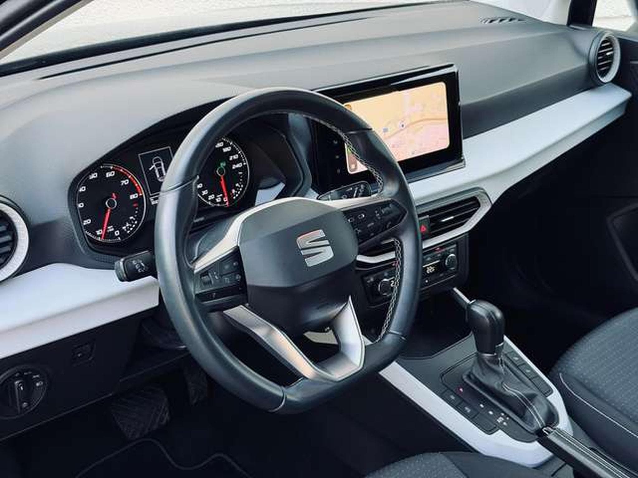 SEAT Arona Arona 1.0 TSI Move! Navi DSG / Garantie 12 Mois✅✅✅ (2022) - Photo 11