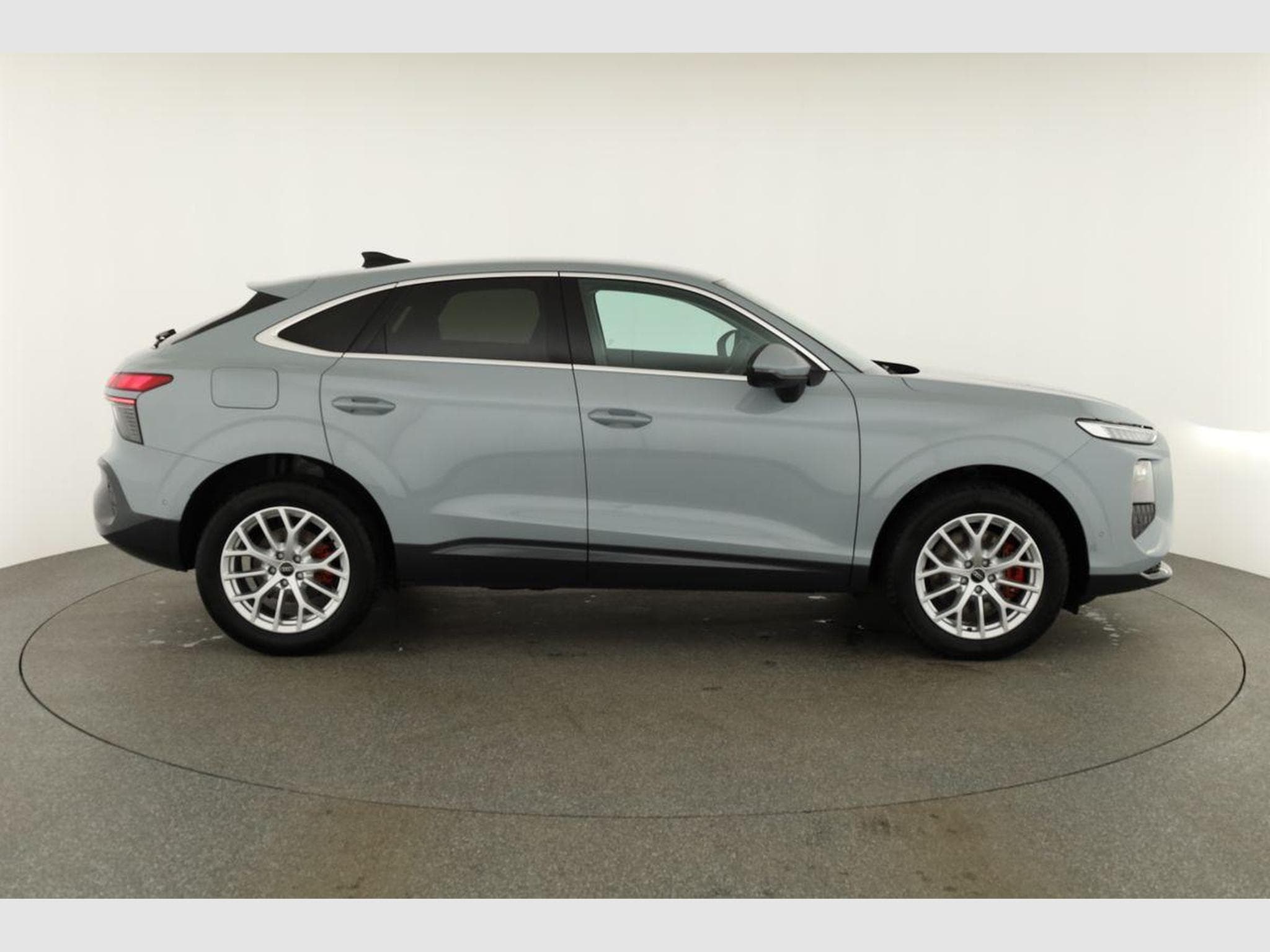 Audi Q3 Sportback TFSI quattro 150 kW (2026) - Photo 23
