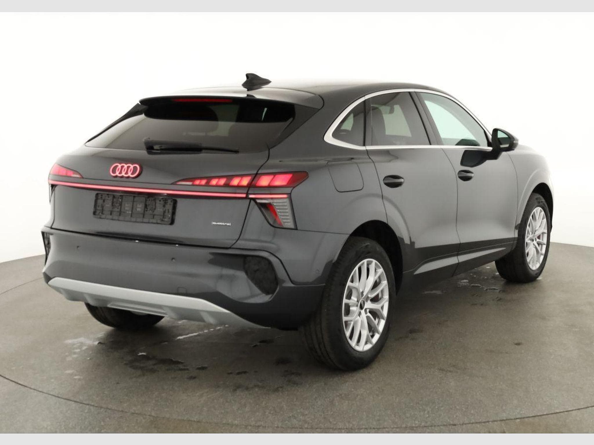 Audi Q3 Sportback TFSI quattro 150 kW (2026) - Photo 2