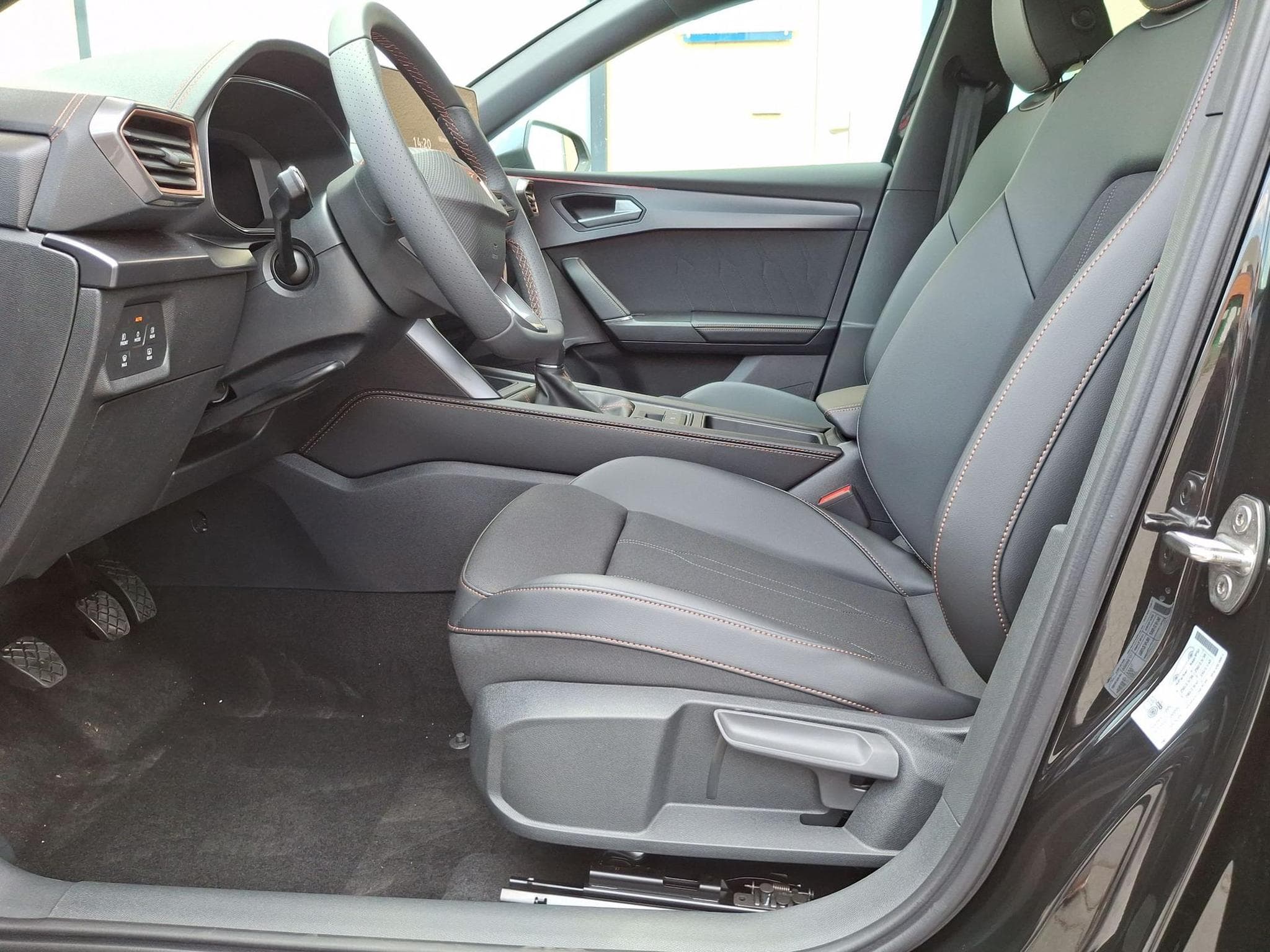 Cupra Leon VZ (2026) - Photo 10