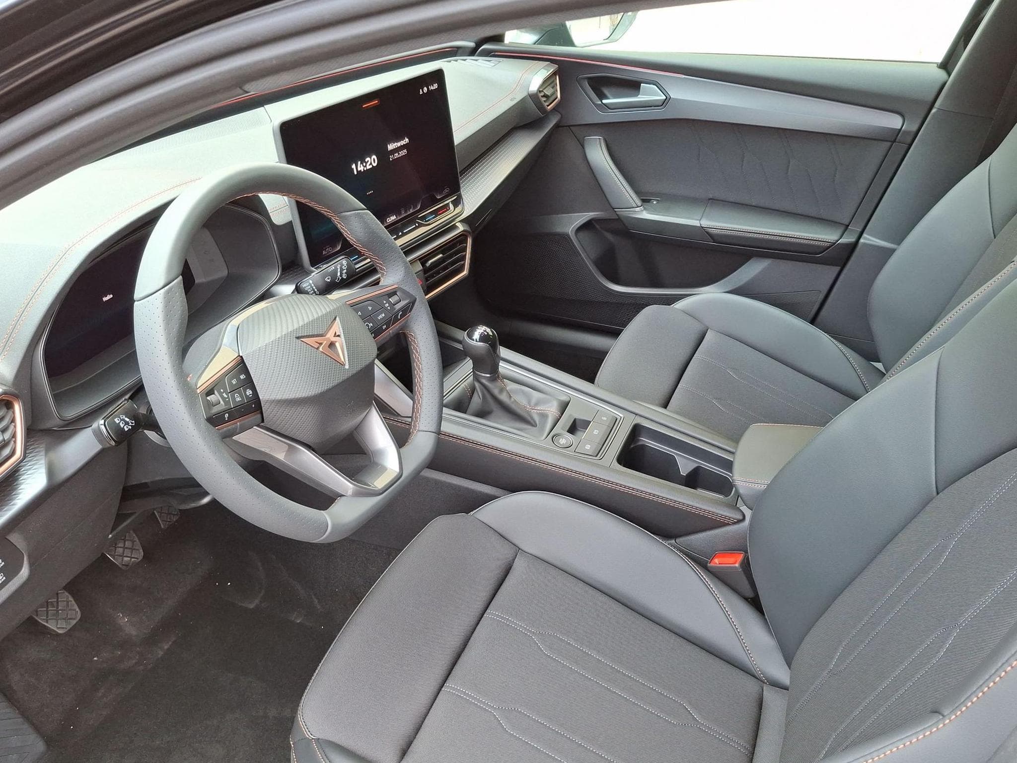 Cupra Leon VZ (2026) - Photo 13