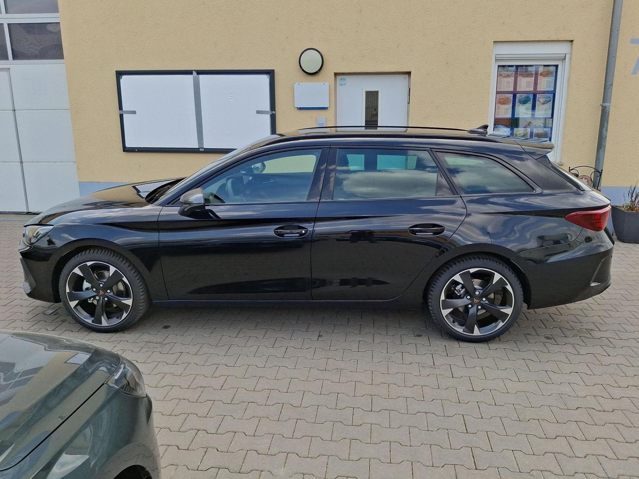 Cupra Leon VZ (2026) - Photo 3
