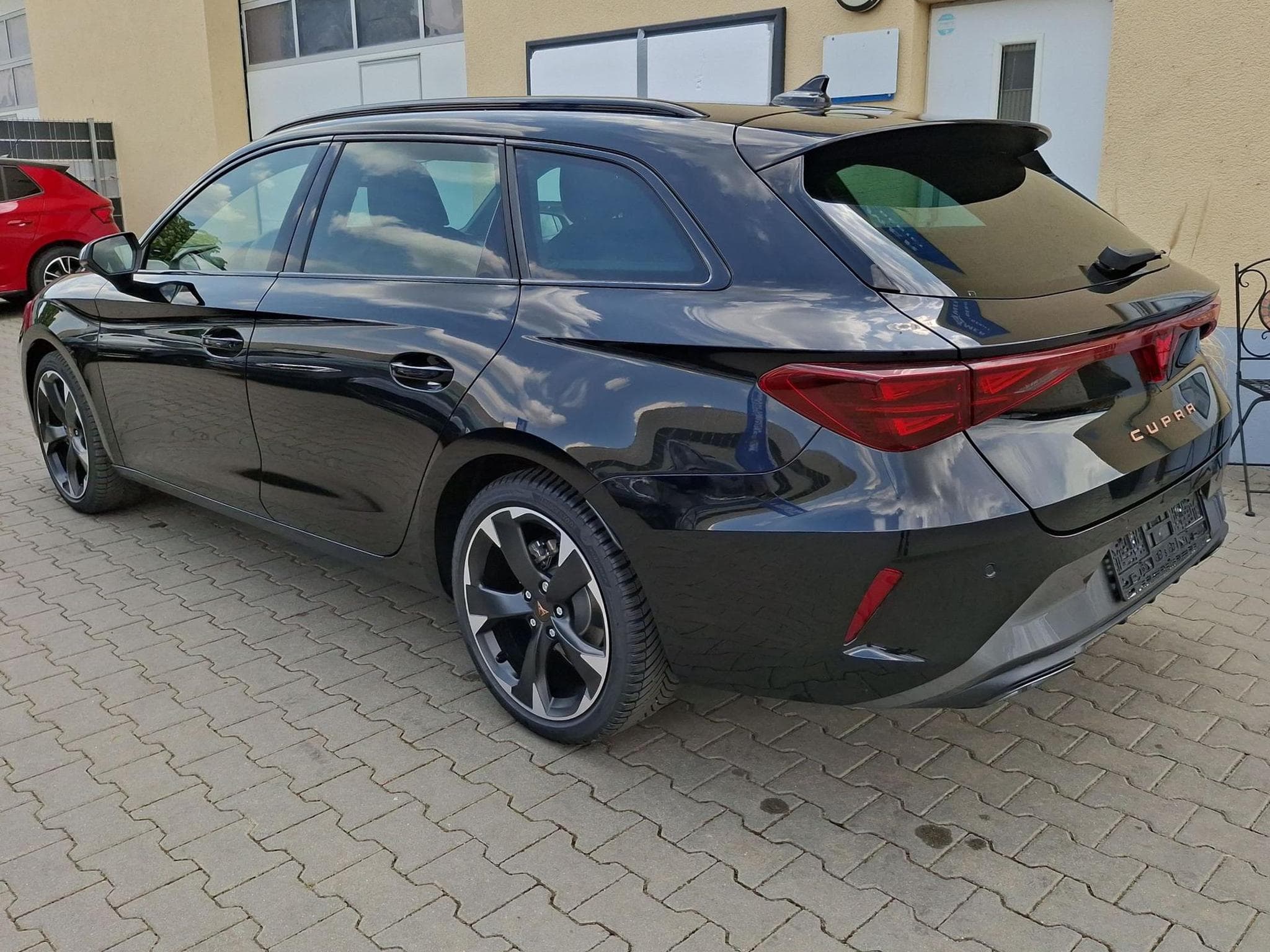 Cupra Leon VZ (2026) - Photo 4